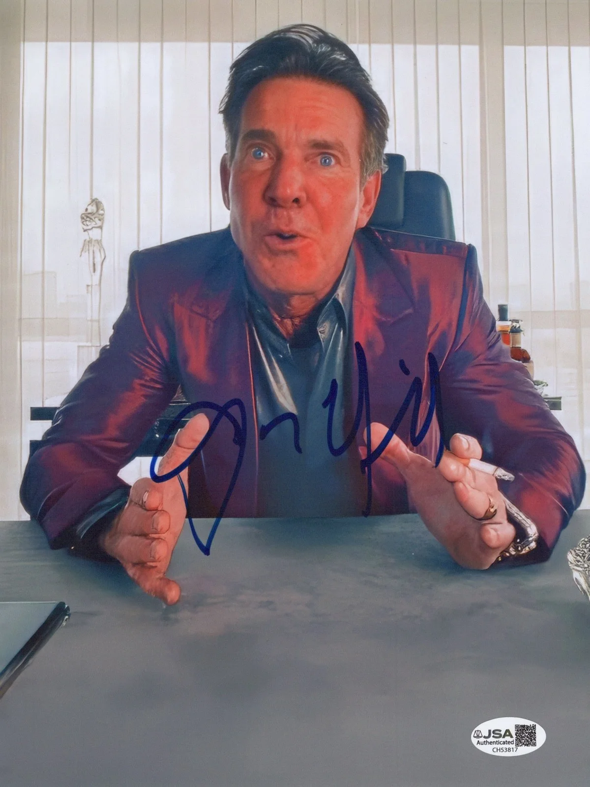 DENNIS QUAID — DENNIS QUAID Authentic Signed "THE SUBSTANCE" 8x10 Photo JSA/COA