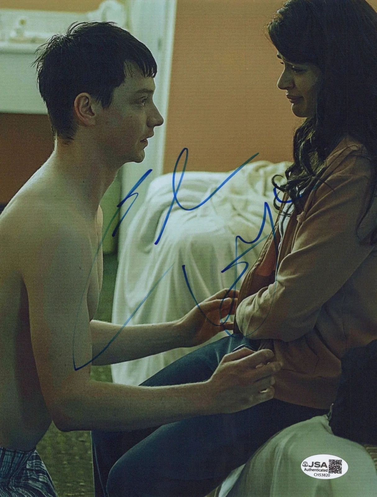 CALUM WORTHY — CALUM WORTHY Authentic Signed "THE ACT" 8x10 Photo JSA/COA
