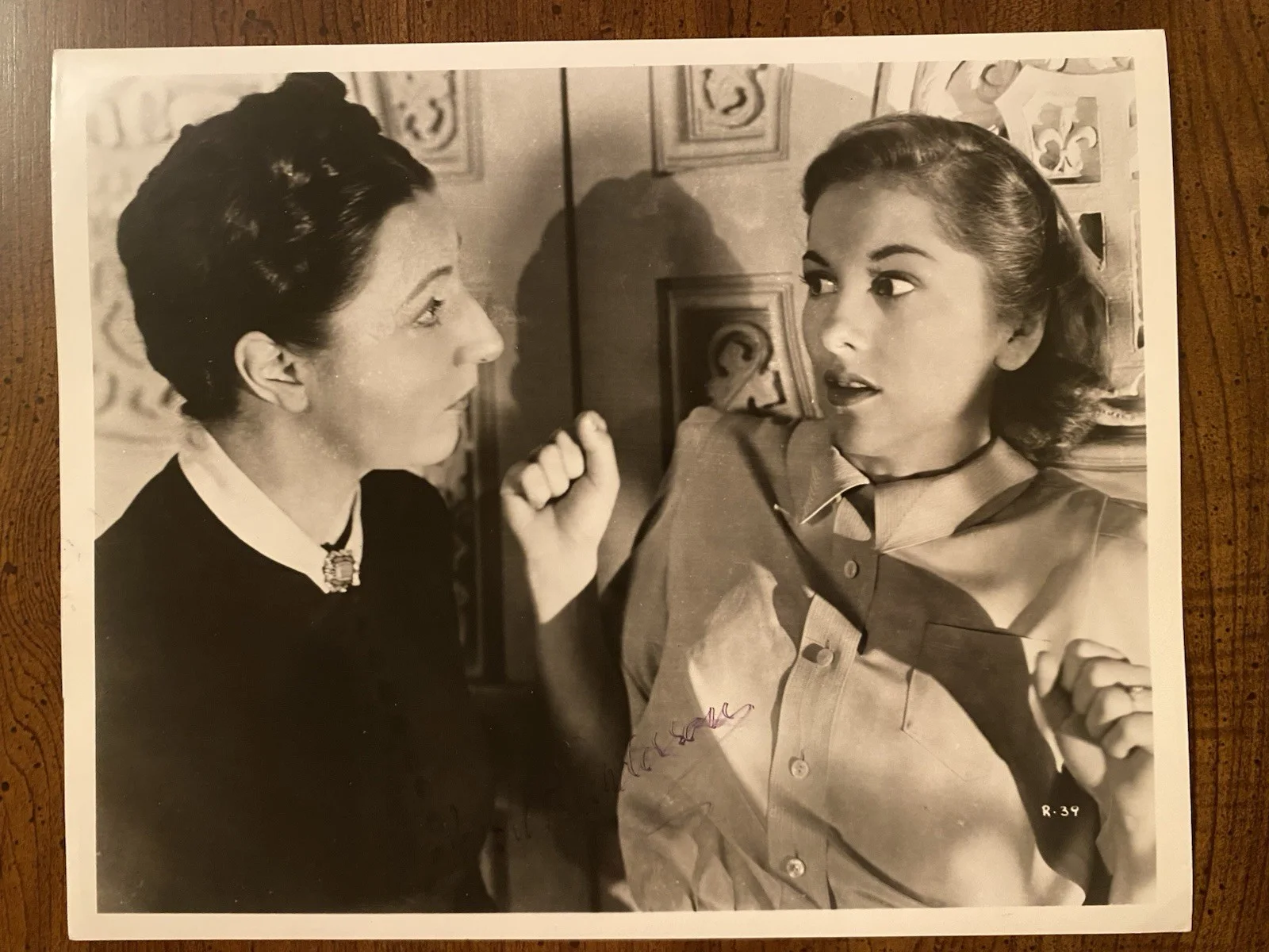 Judith Anderson — Judith Anderson Signed Autographed Photo With COA Rebecca Alfred Hitchcock RARE