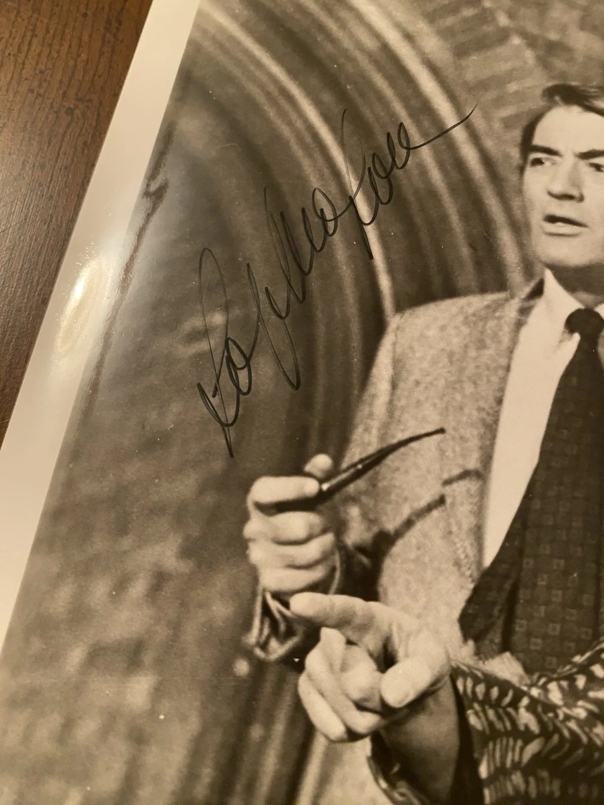 Sophia Loren — Sophia Loren Signed Autographed Photo With COA Arabesque w Gregory Peck NICE, image 3