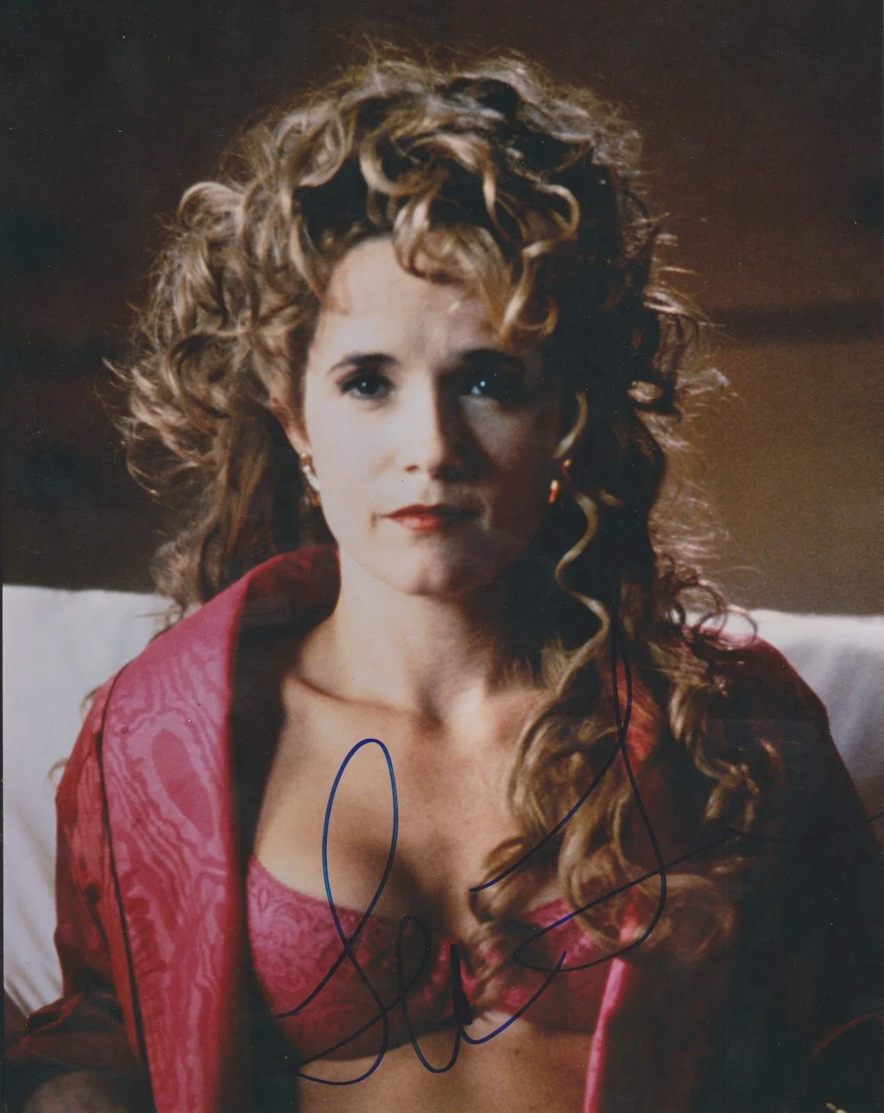 Lea Thompson — LEA THOMPSON Signed 8 x 10 BEVERLY HILLBILLIES Photo Autograph w/ COA Nice AUTO