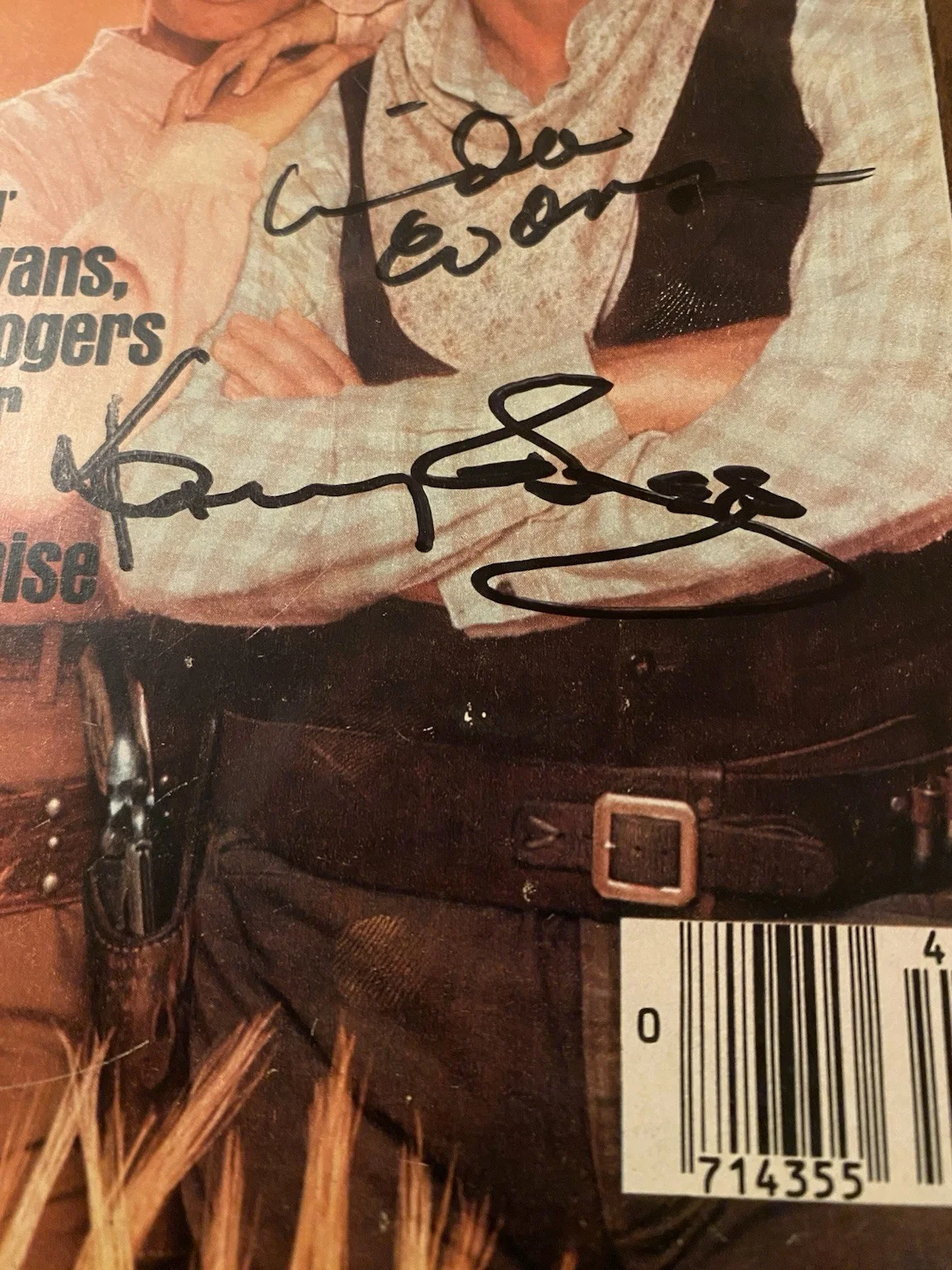 Kenny Rogers, Linda Evans — Kenny Rogers Linda Evans Signed Autographed TV Guide With COA The Gambler, изображение 5