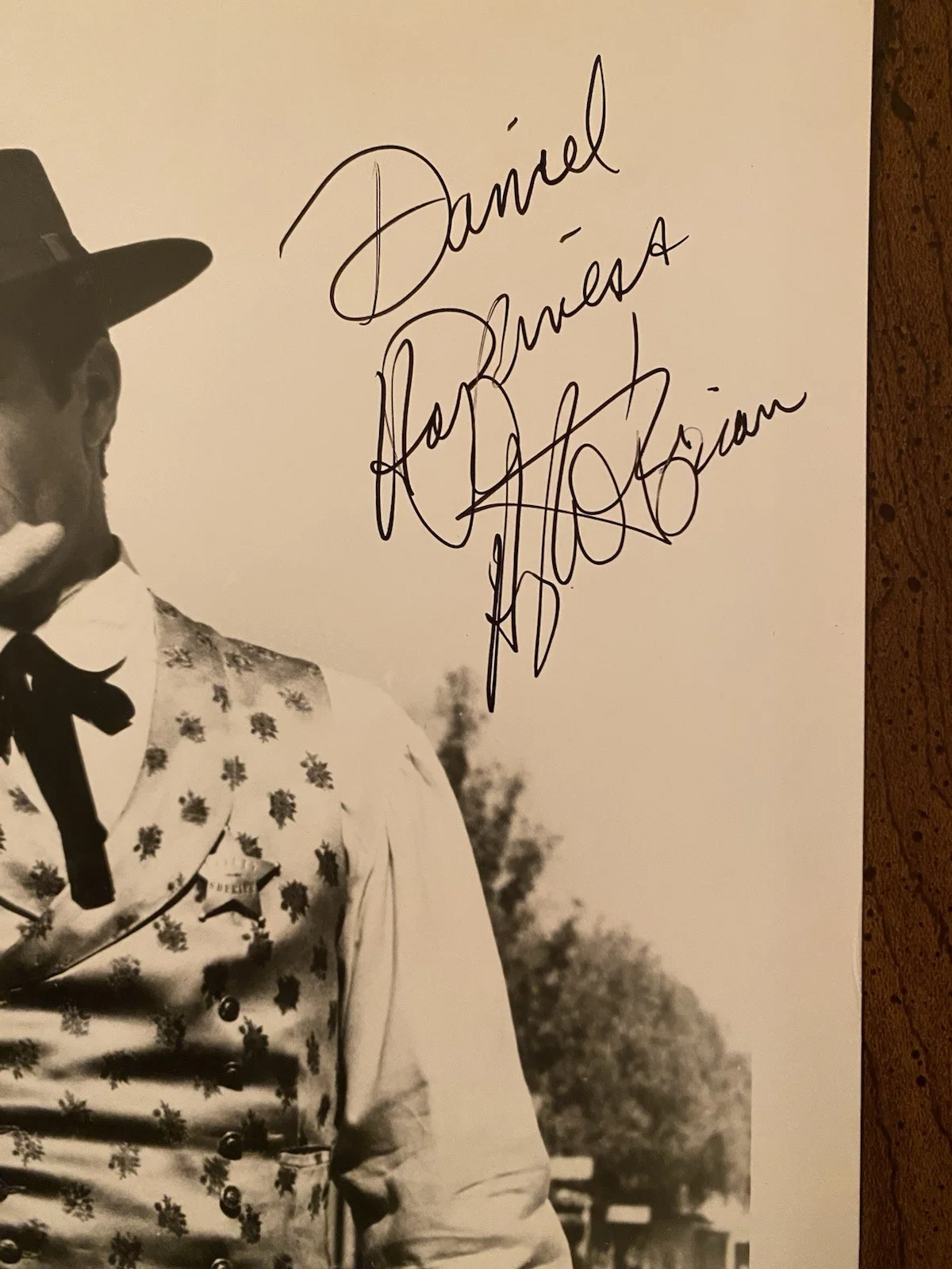 Hugh O’Brian — Hugh O’Brian Signed Autographed Photo With COA The Life And Legend Of Wyatt Earp, изображение 2