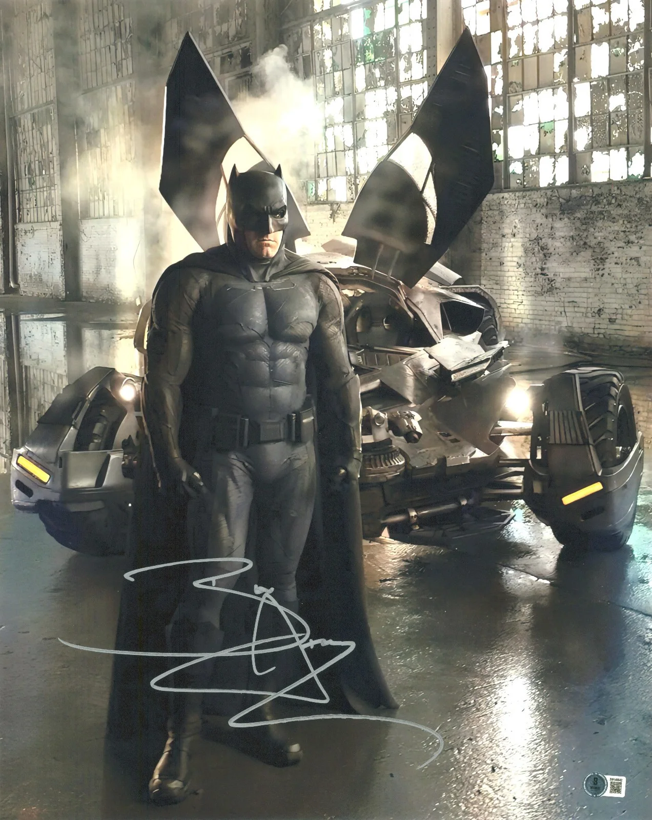 BEN AFFLECK — BEN AFFLECK JUSTICE LEAGUE SIGNED AUTOGRAPH 16X20 PHOTO BECKETT BAS DC BATMAN