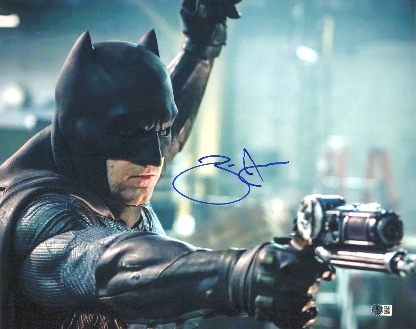 BEN AFFLECK — BEN AFFLECK JUSTICE LEAGUE SIGNED AUTOGRAPH 16X20 PHOTO BECKETT BAS DC BATMAN