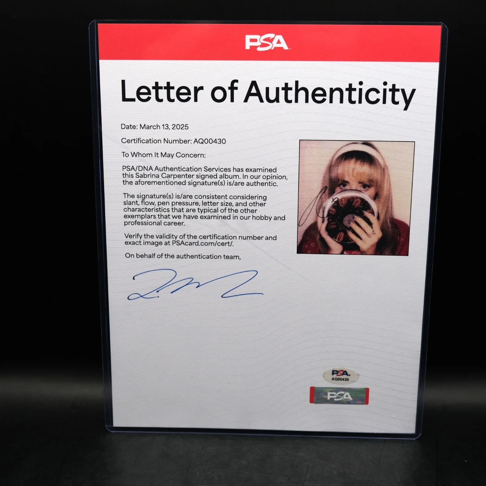 Sabrina Carpenter Signed Autograph Fruitcake Vinyl Christmas Album PSA/DNA LOA, изображение 3