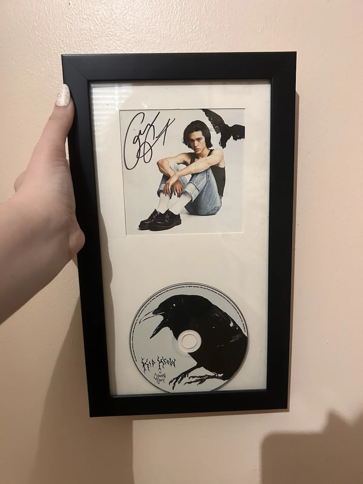 Conan Gray Kid Krow Signed CD FRAMED, изображение 2