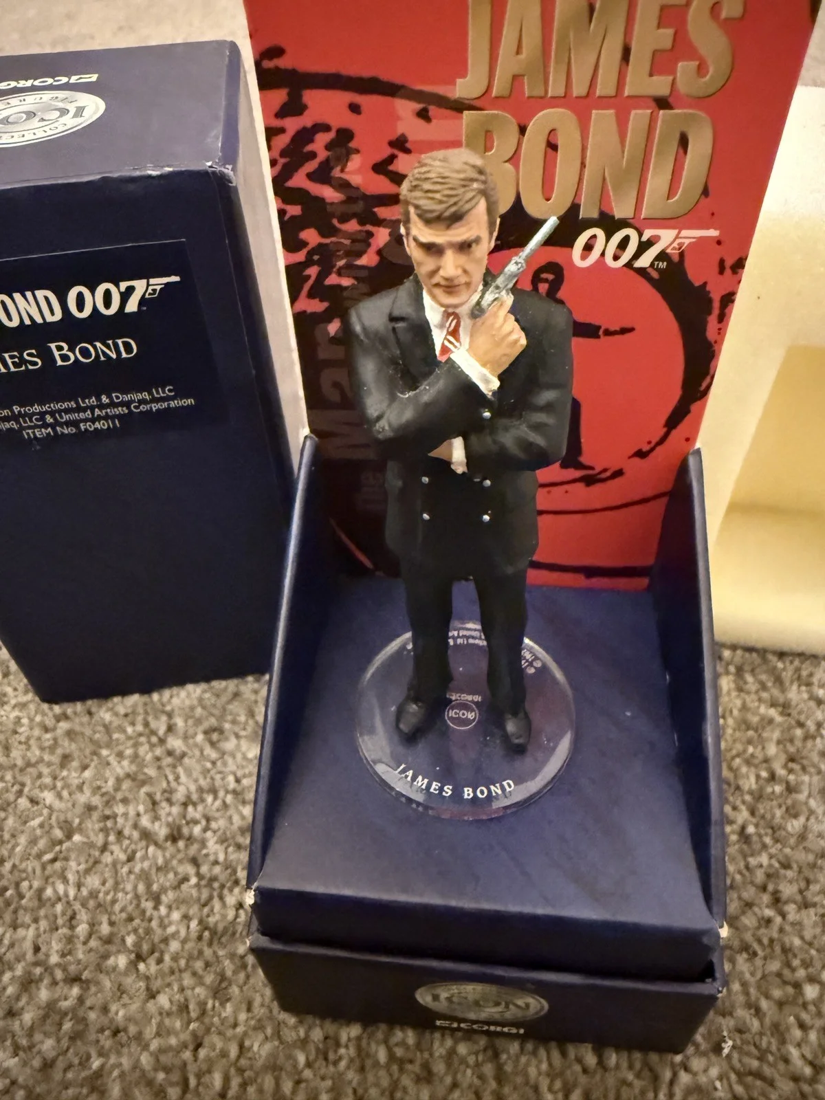JAMES BOND 007 Corgi ICON figure FIRST EDITION long box ROGER MOORE, image 4
