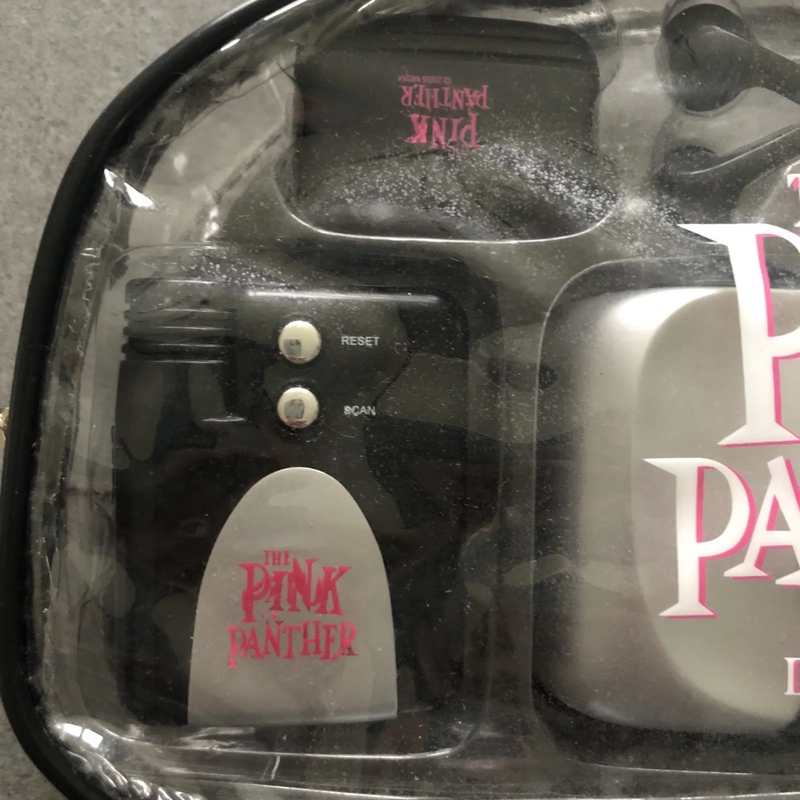 Movie Promo Merchandise - The Pink Panther- Men’s Small T-shirt & Detective Set, изображение 3