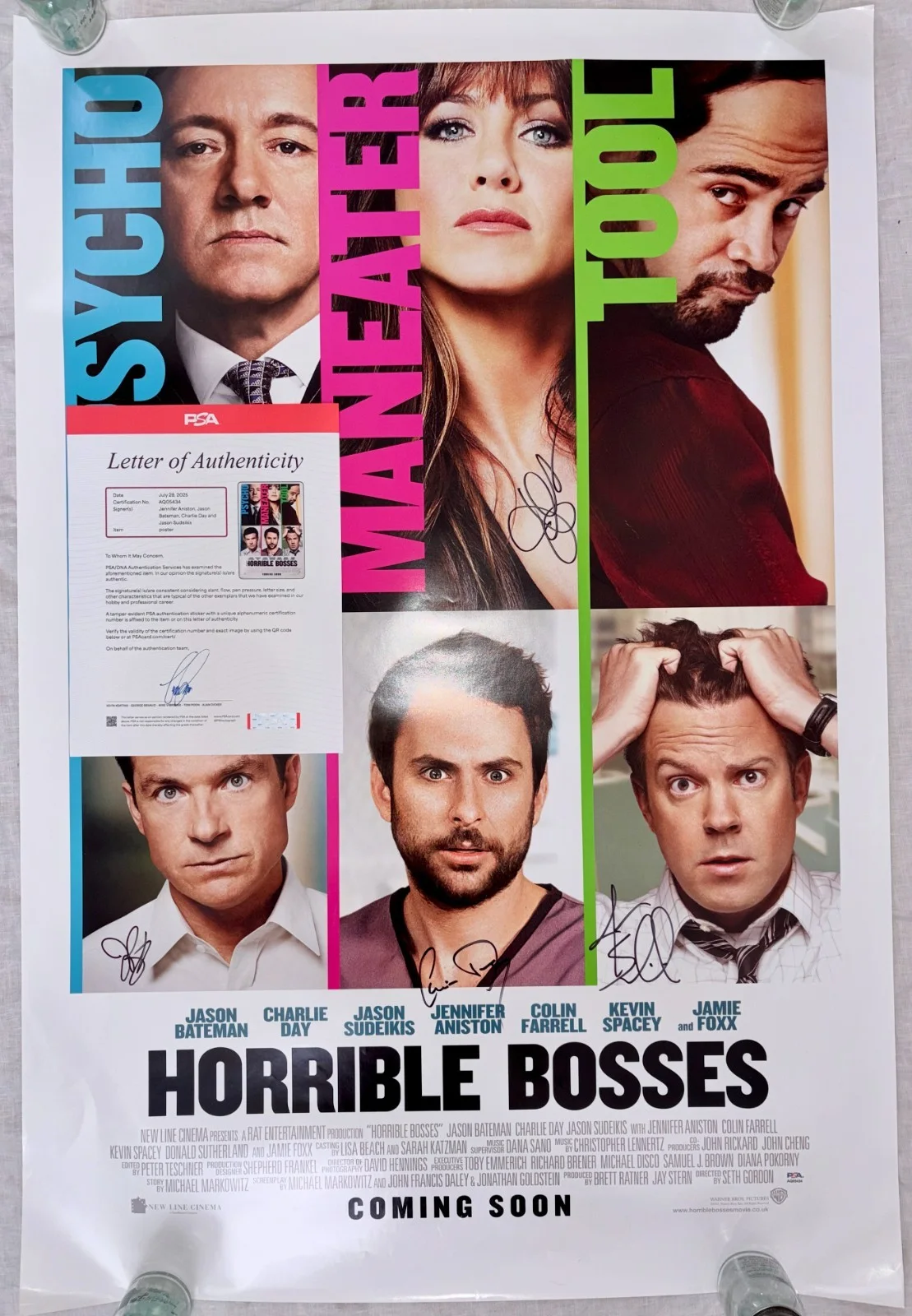 Jennifer Aniston — Horrible Bosses Cast Signed x6 Poster 27x40 PSA/DNA Aniston Justin Day Sudeikis, image 2