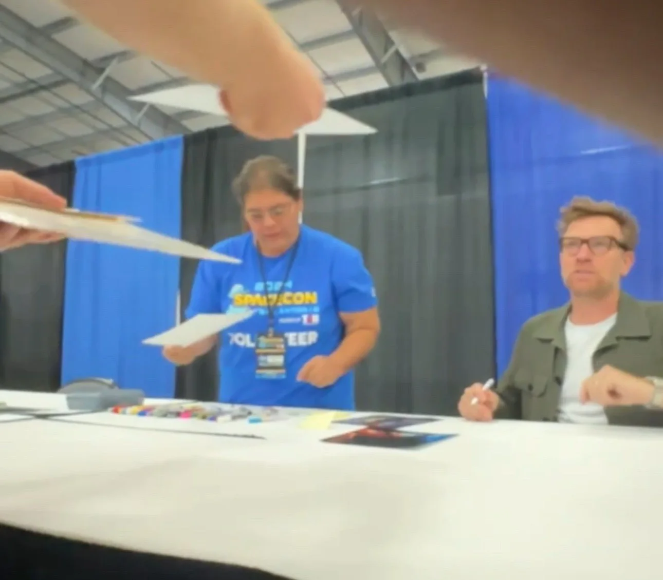 Hayden Christensen, Ewan Mcgregor — Hayden Christensen and Ewan McGregor (Obi Wan/ Anakin) Signed Star Wars Photo, изображение 5