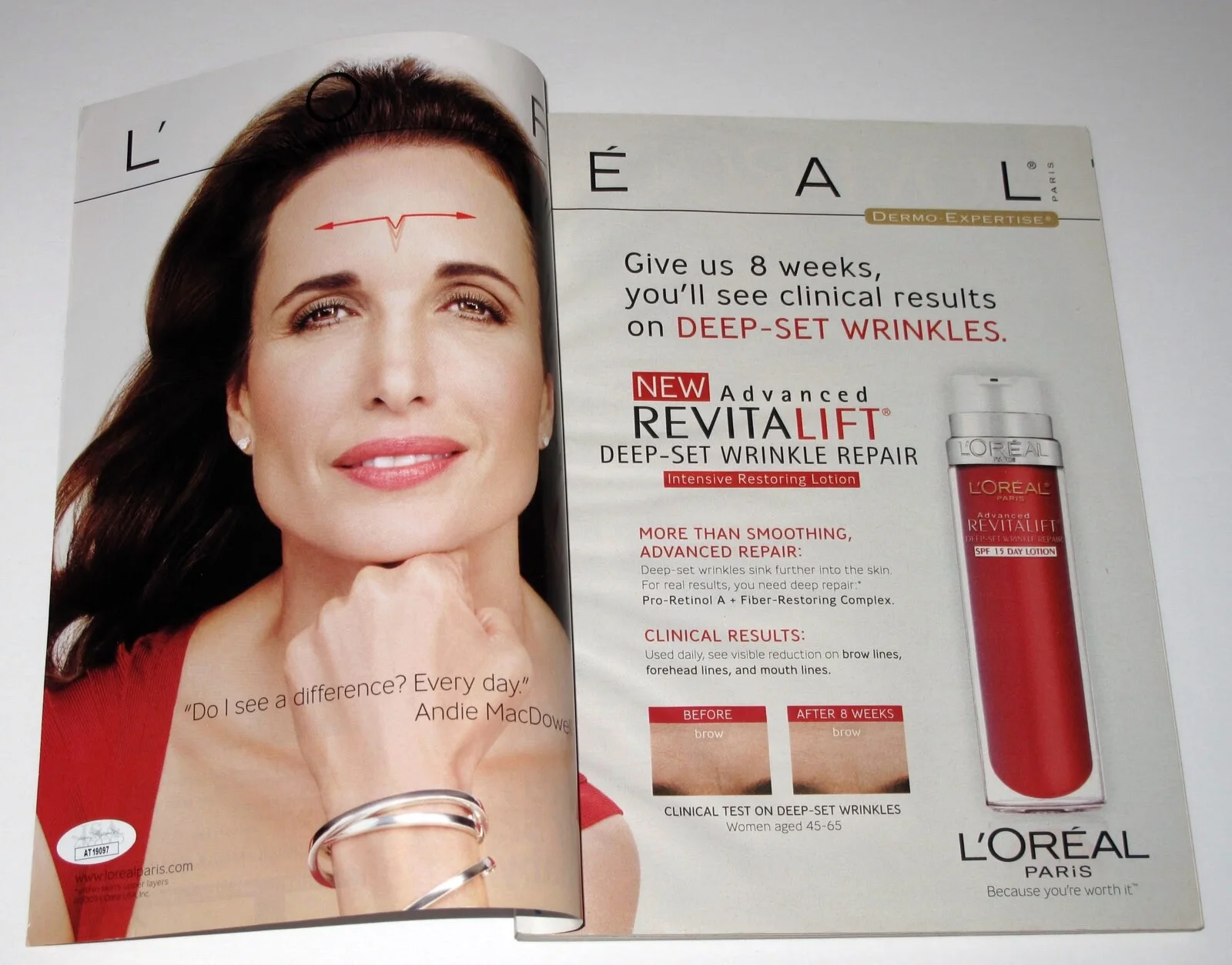 JULIANNE MOORE — Julianne Moore signed "REDBOOK" Magazine PROOF The Big Lebowski JSA COA Rare, изображение 4