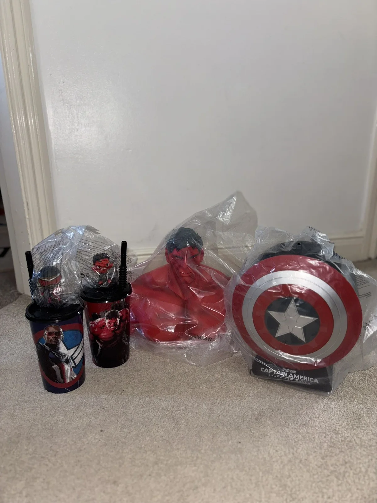 Cineworld Captain America Shield + Hulk Popcorn Buckets + 2x Drink Cup Combo ✅🚚, image 2