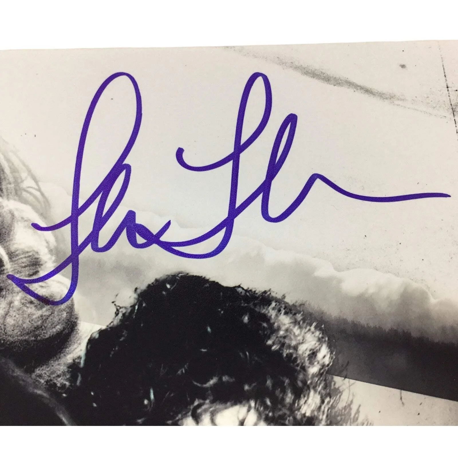 Lea Thompson — Lea Thompson Signed 11x14 Photo - Back to the Future (Beckett Certified), изображение 2