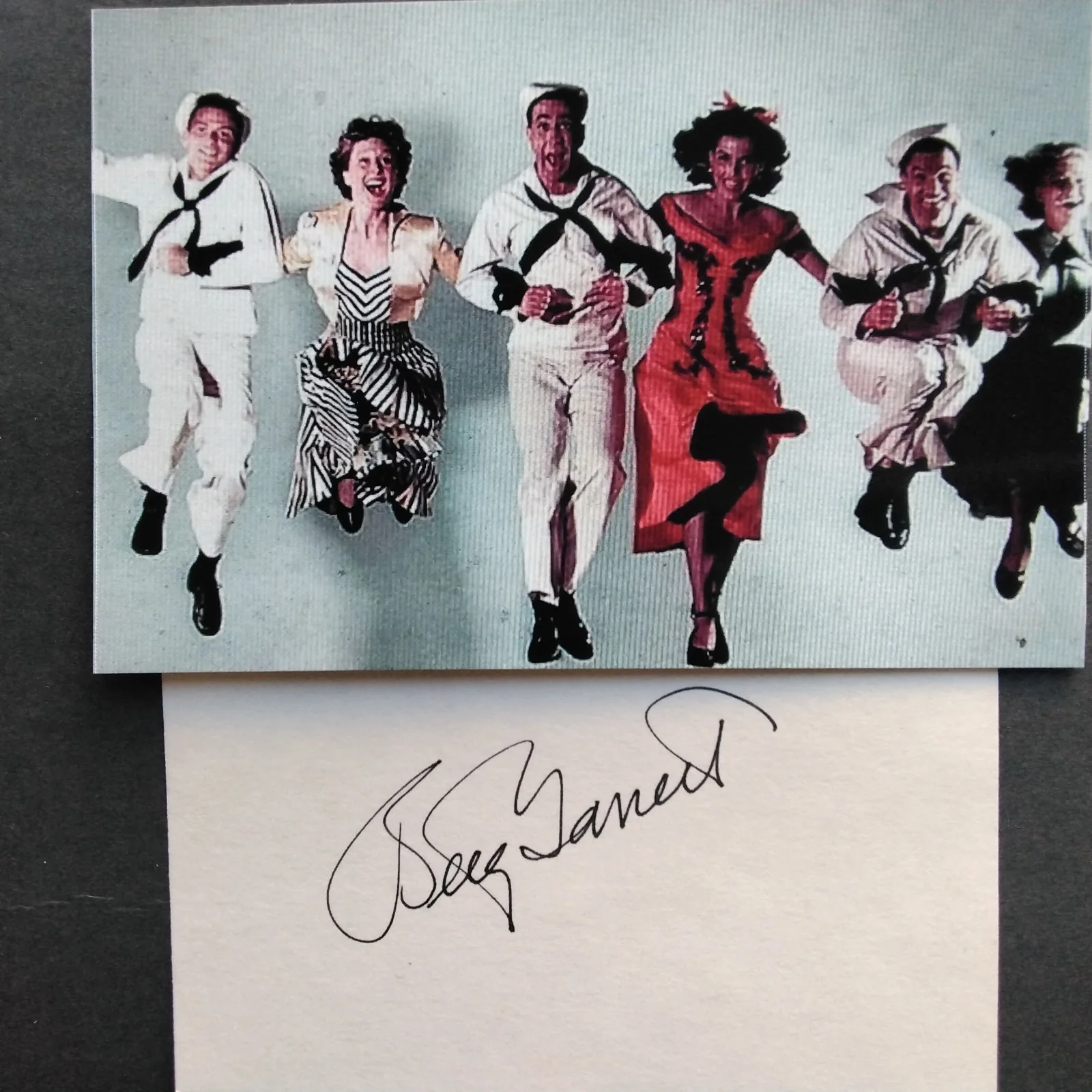 Betty Garrett SIGNED Card Photo Movie TV Actress On The Town Laverne & Shirley, изображение 2