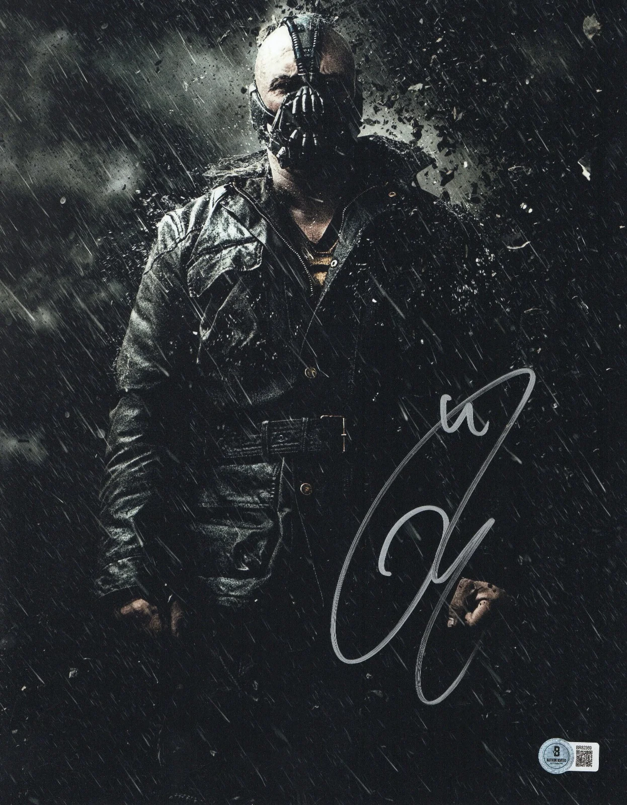 TOM HARDY — TOM HARDY SIGNED AUTOGRAPHED THE DARK KNIGHT RISES 11X14 PHOTO BECKETT BAS BANE