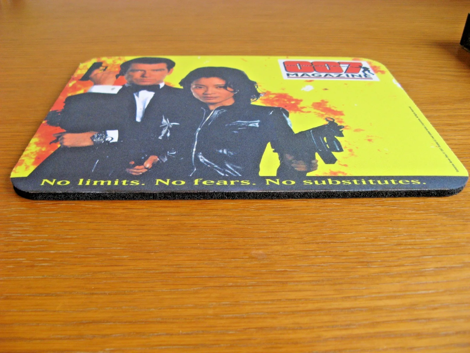 Rare James Bond 007 Tomorrow Never Dies Mouse Mat - 25 X 19 cm, изображение 2
