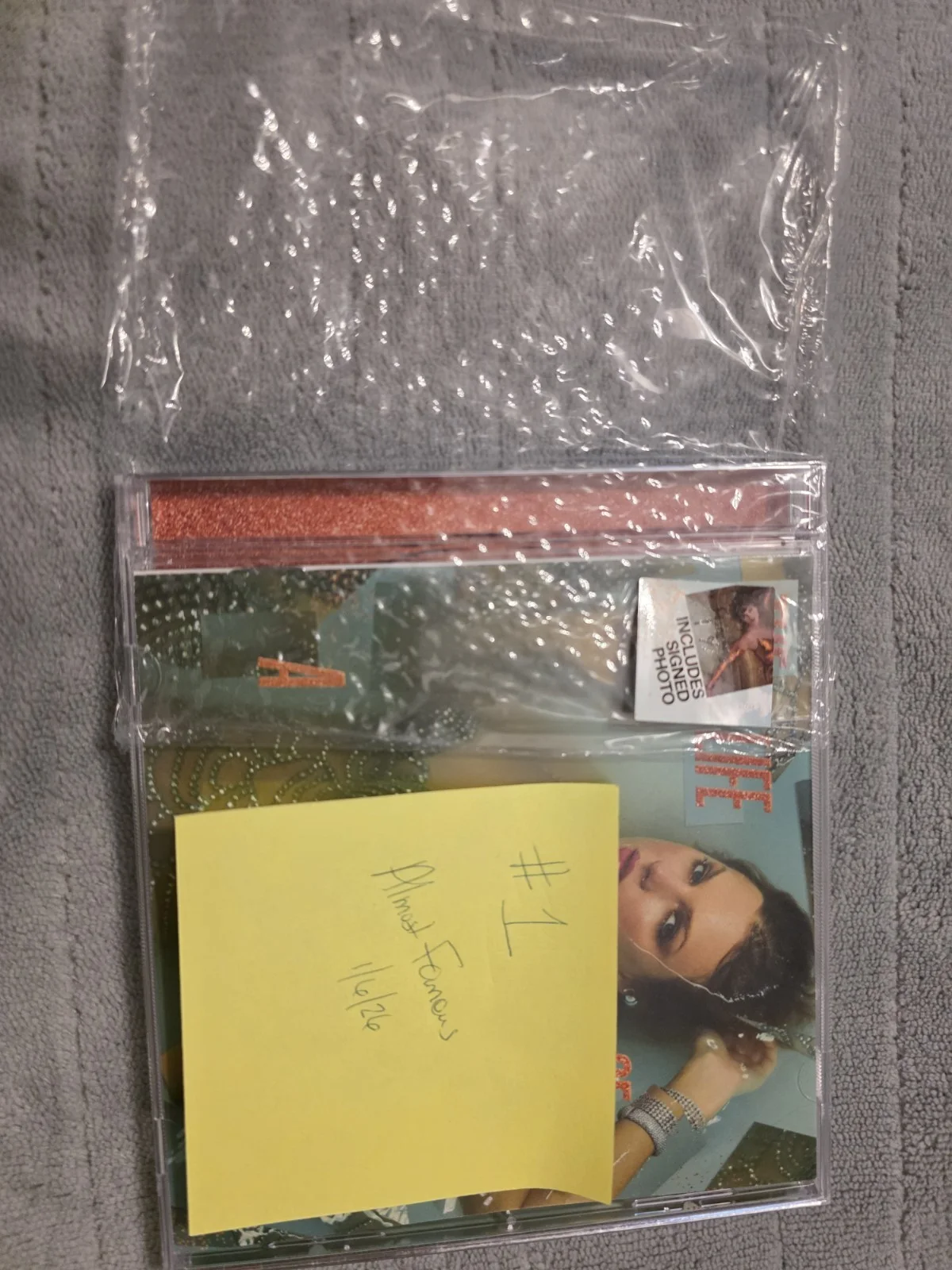 The Life Of A Showgirl TLOAS Hand Signed Insert Taylor Swift CD 2 w/Hype Sticker, изображение 2