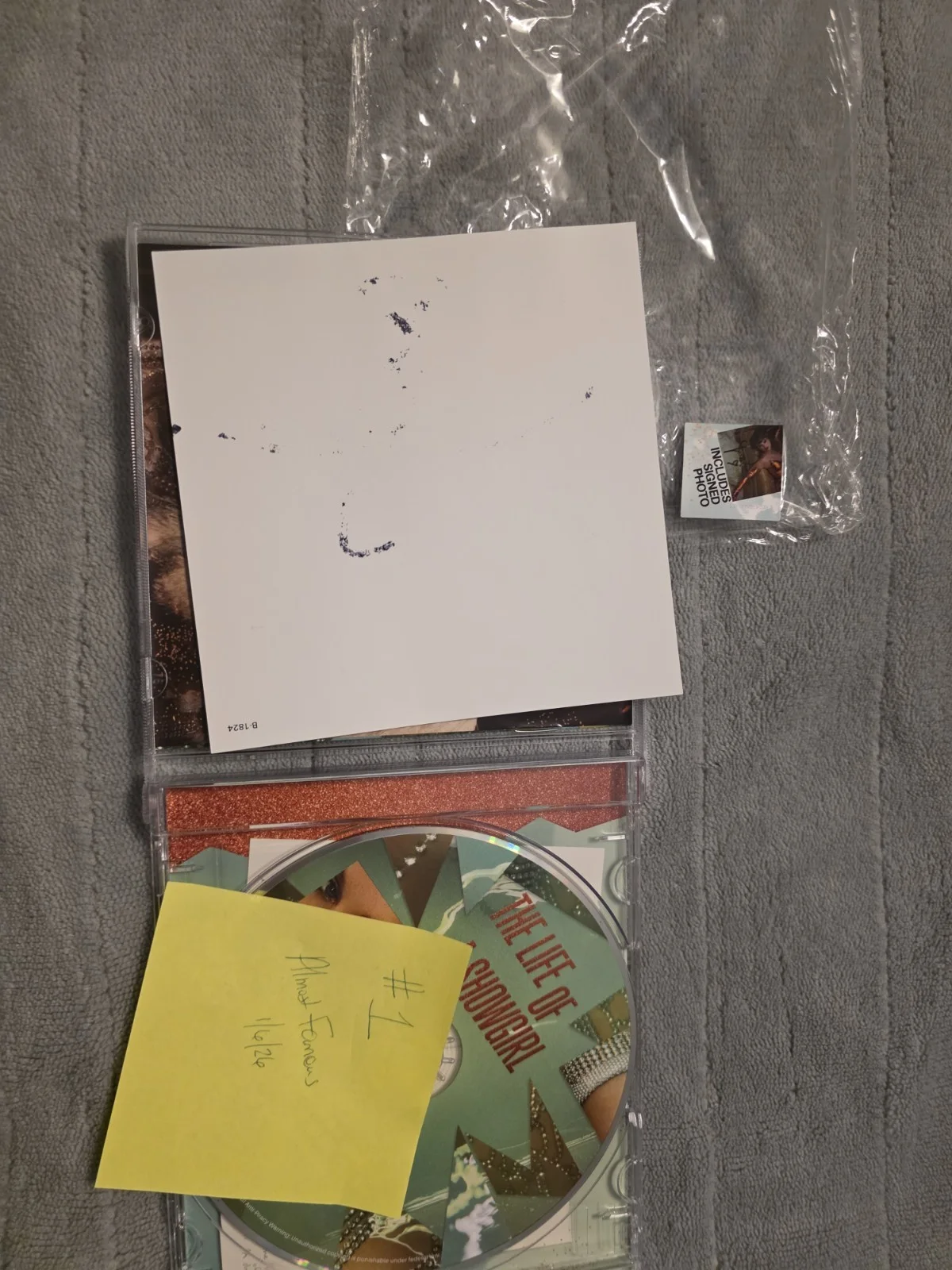 The Life Of A Showgirl TLOAS Hand Signed Insert Taylor Swift CD 2 w/Hype Sticker, изображение 3
