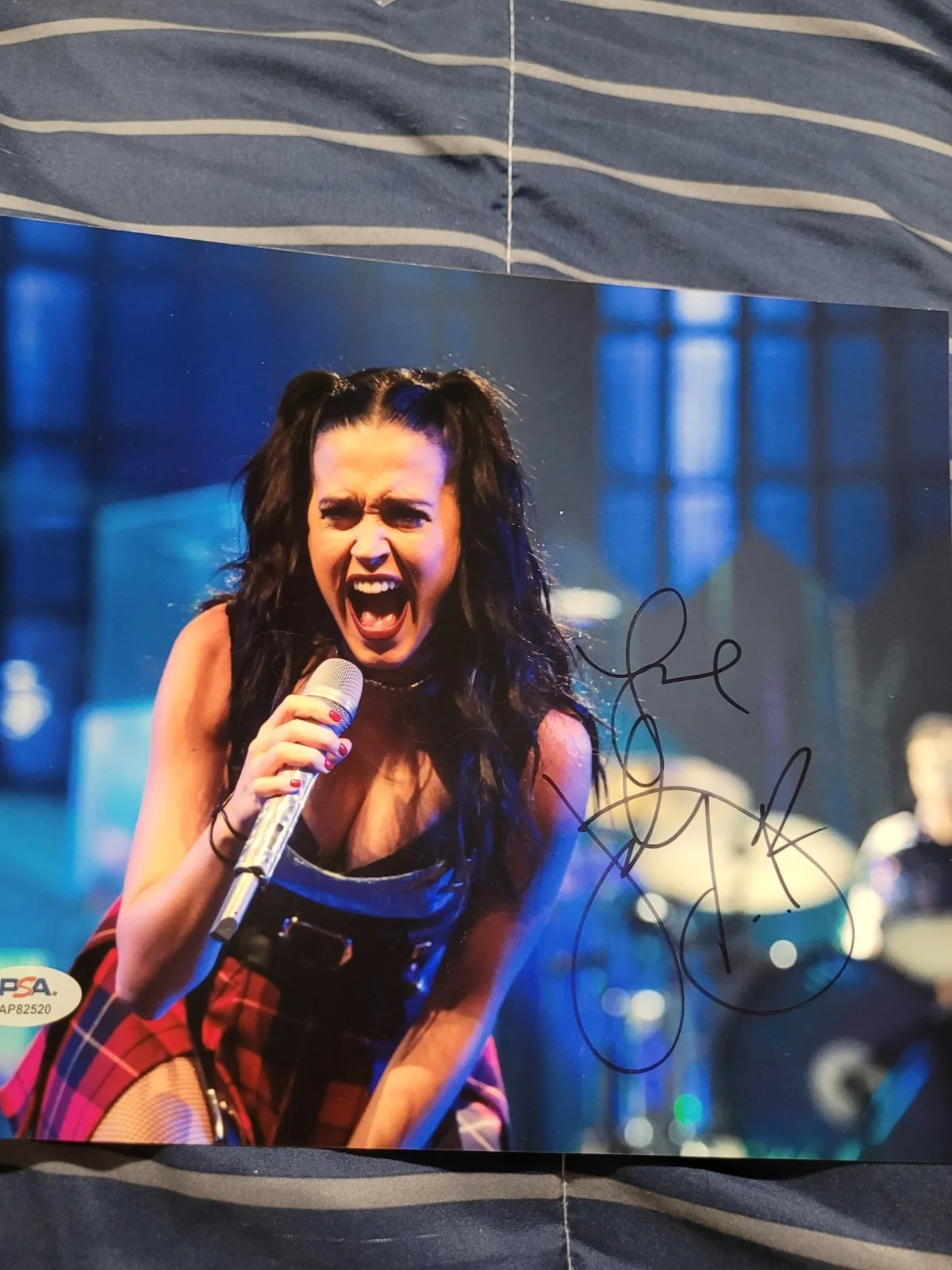 Katy Perry Signed autograph 8x10 PSA COA Love Inscription Kissed A Girl Justin, изображение 2
