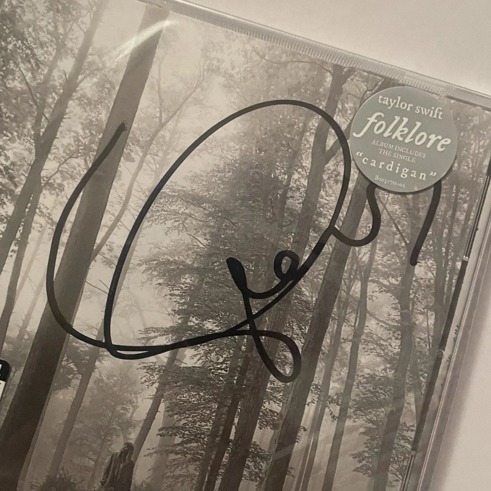 Taylor Swift Signed Folklore CD Authentic Autograph New Sealed W/ Heart, image 2