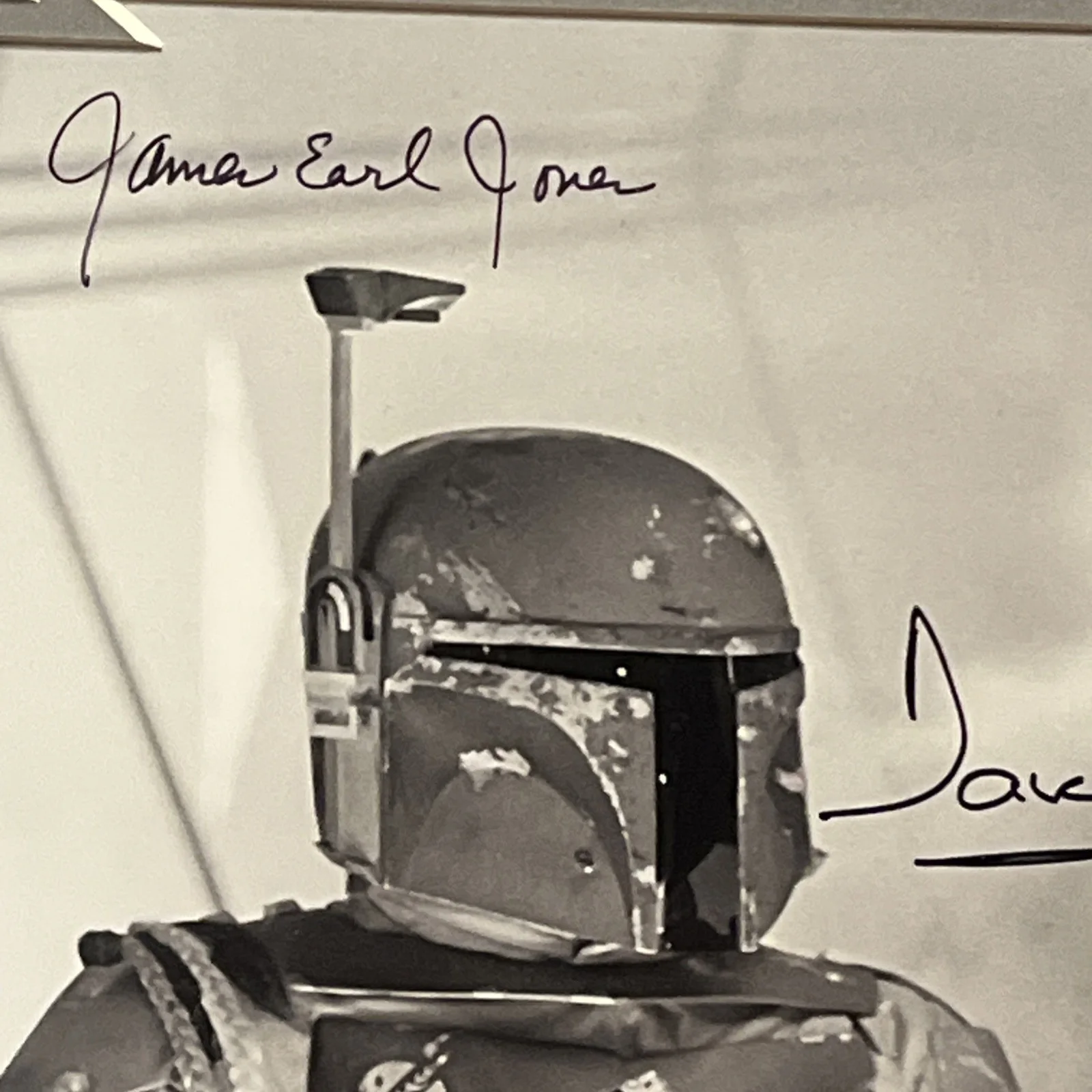 James Earl Jones, David Prowse — James Earl Jones & Dave Prowse StarWars Signed Vader Shadowbox 24 X 17 JSA RARE, image 5