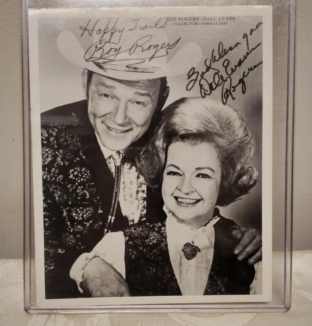 Roy Rogers & Dale Evans — ROY ROGERS & DALE EVANS Collector's Assoc. Signed 8x10 Photograph
