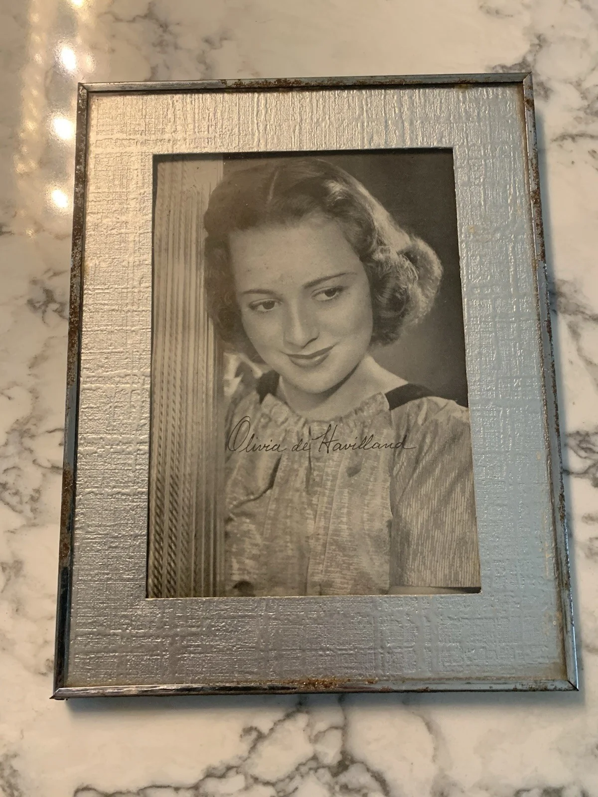Olivia de Havilland — Olivia de Havilland Autographed Black & White Photo Framed