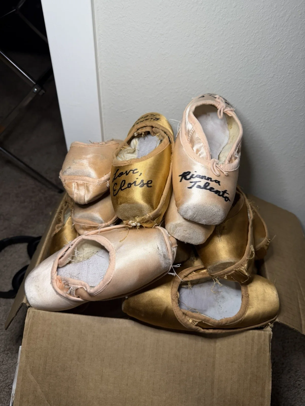 Autographed Pointe Shoes from Rianna Talento (Eloise), image 4