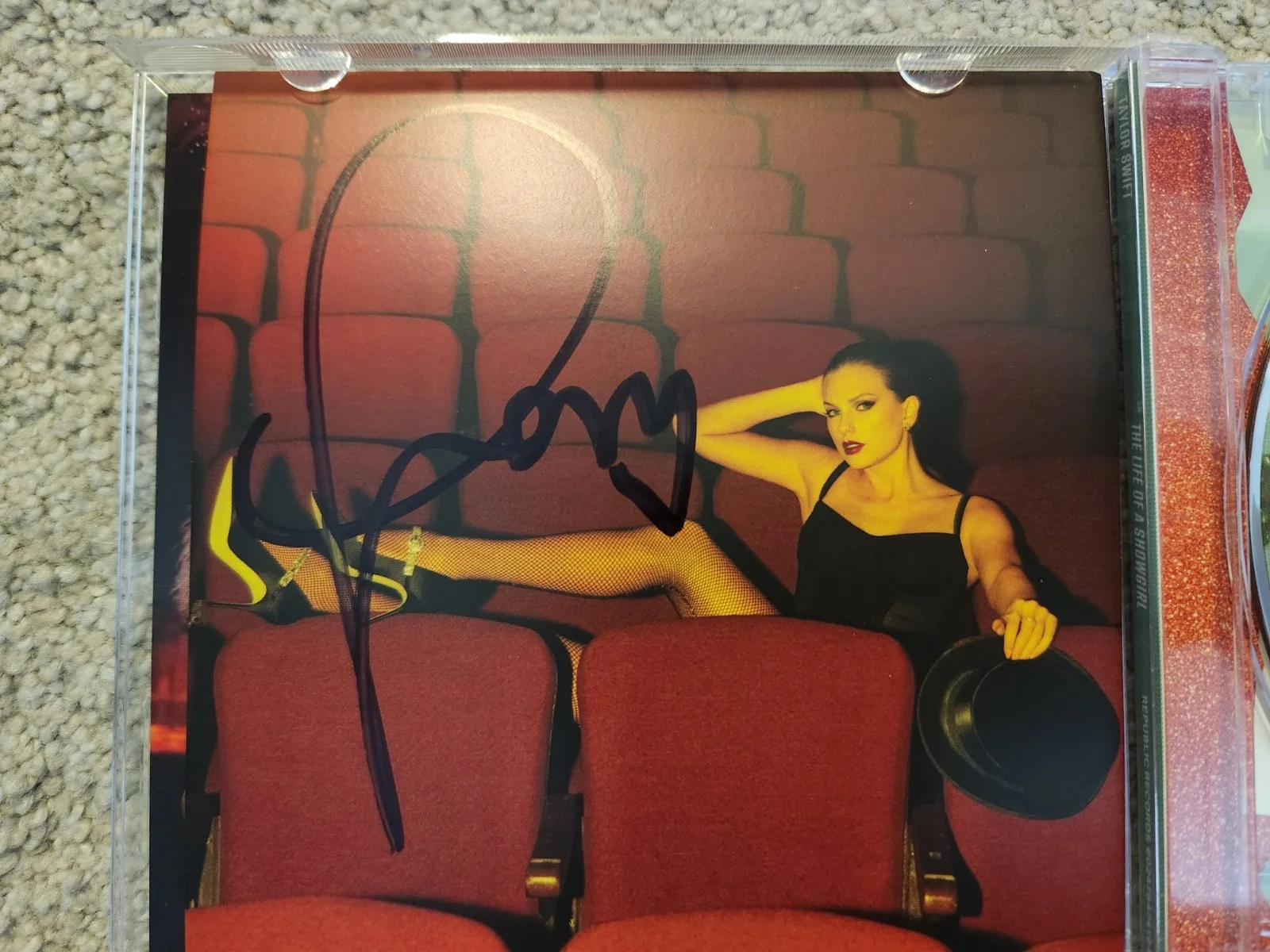 Taylor Swift Signed #4 Life Of A Showgirl CD, image 2
