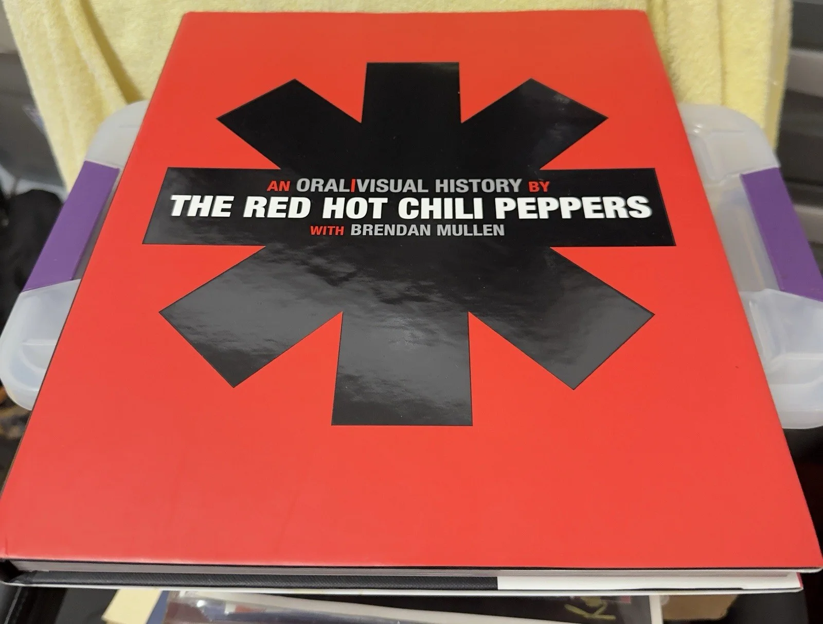 Red Hot Chili Peppers Autograph Book, image 3