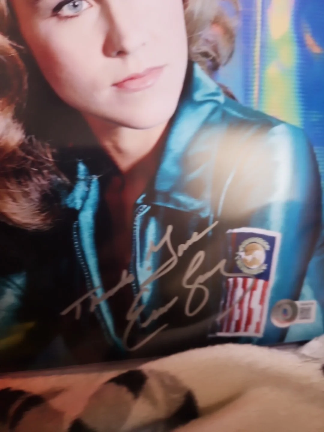 Erin Gray — Erin Gray Buck Rogers 25th Century Signed 8x10 Photo BAS #BH049790, изображение 2