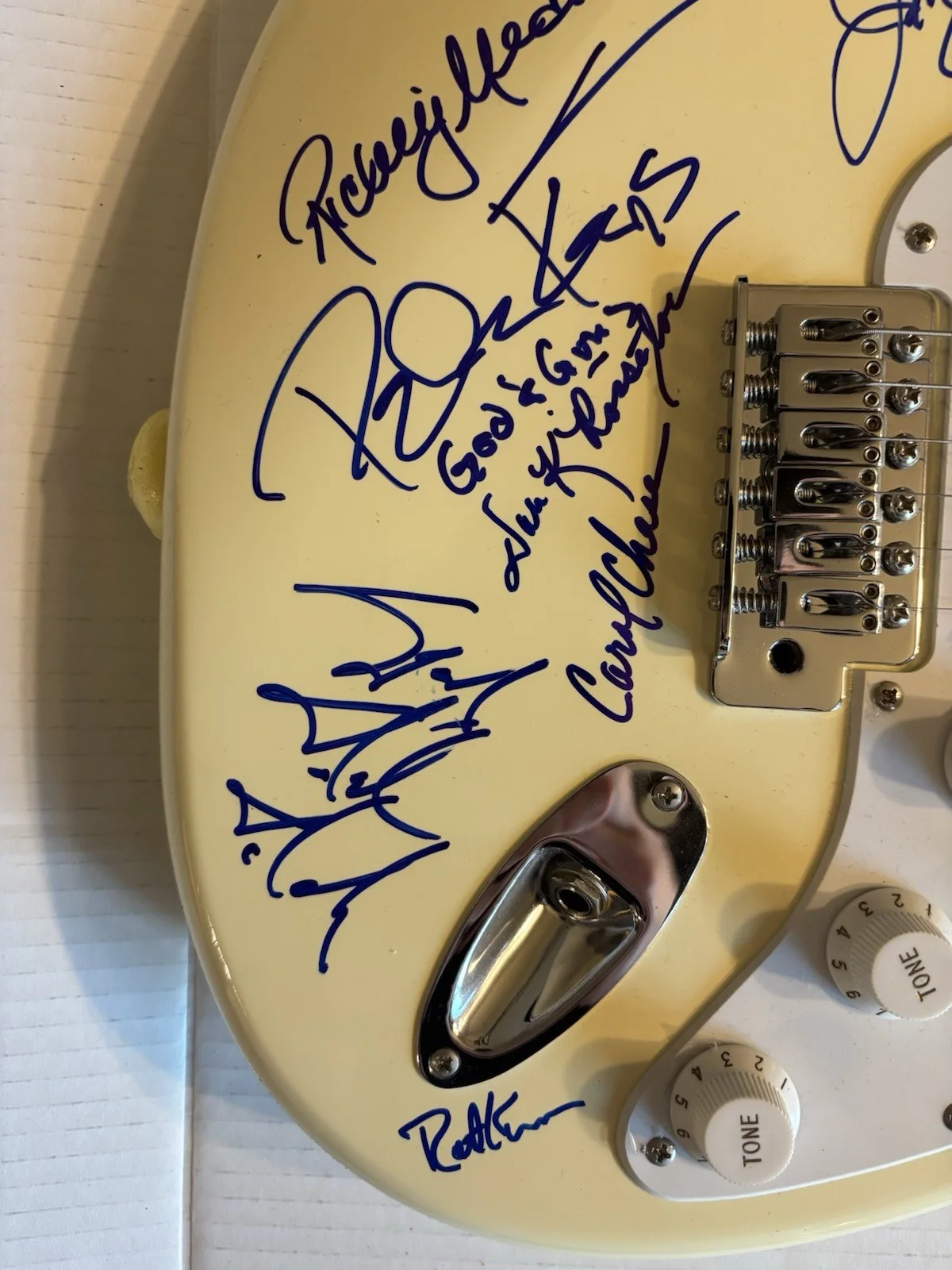 Lynyrd Skynyrd Signed Squire Strat 7 JVZ Medlocke Sparky Keys Kearns DKR Chase, изображение 2