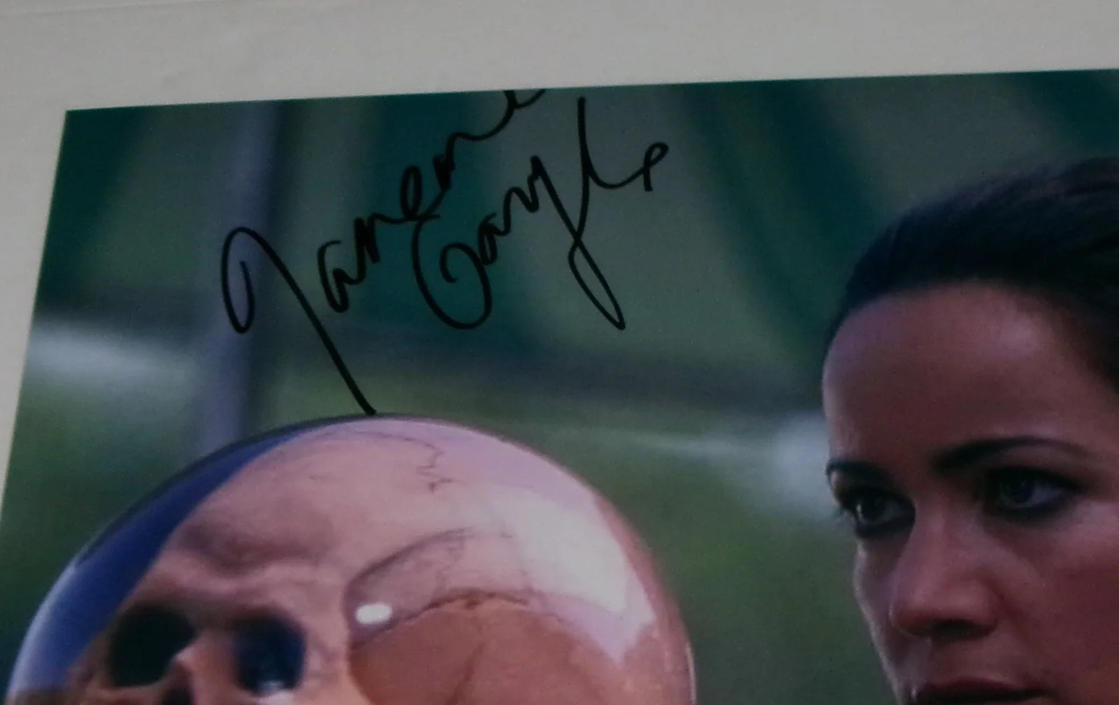 Janeane Garofolo — Janeane Garofolo Signed 11x14 Color Photo JSA CERT, изображение 2