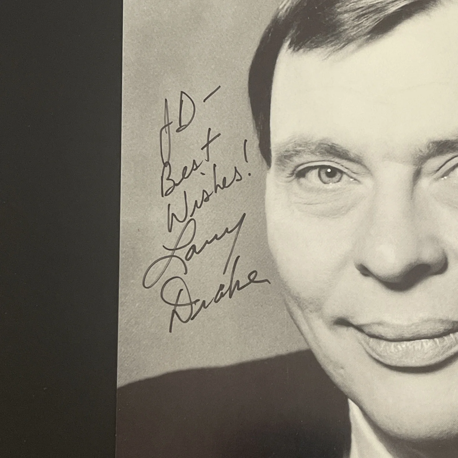 LARRY DRAKE of LA LAW: Hand Signed Celebrity Photo 8 x 10” / KSK, изображение 2