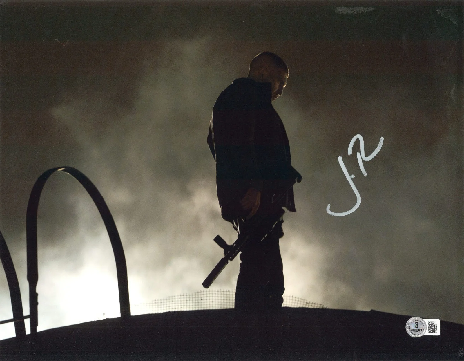 JON BERNTHAL — Jon Bernthal Frank Castle Signed Autograph The Punisher 11x14 Photo BAS Beckett