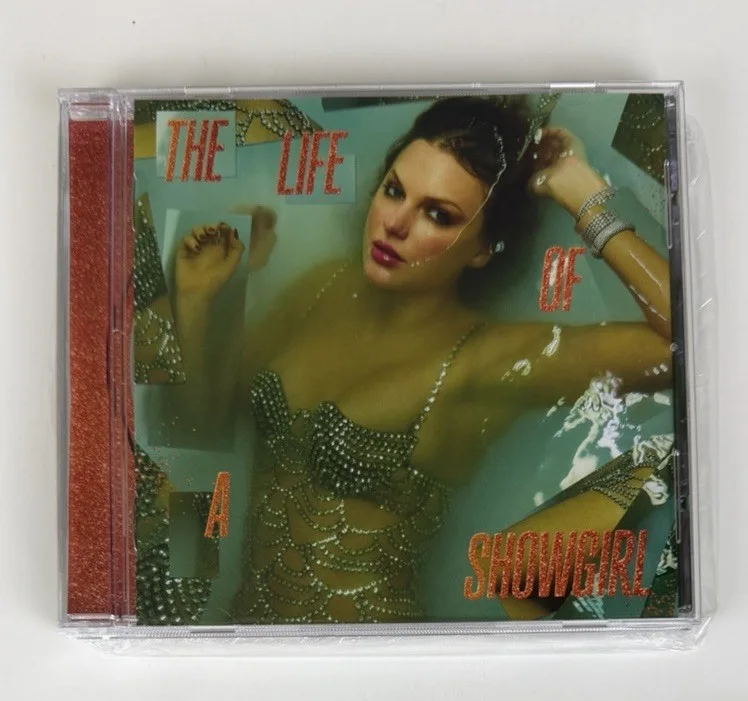 Taylor Swift Signed The Life Of A Showgirl CD Photo 3 ❤️, изображение 4