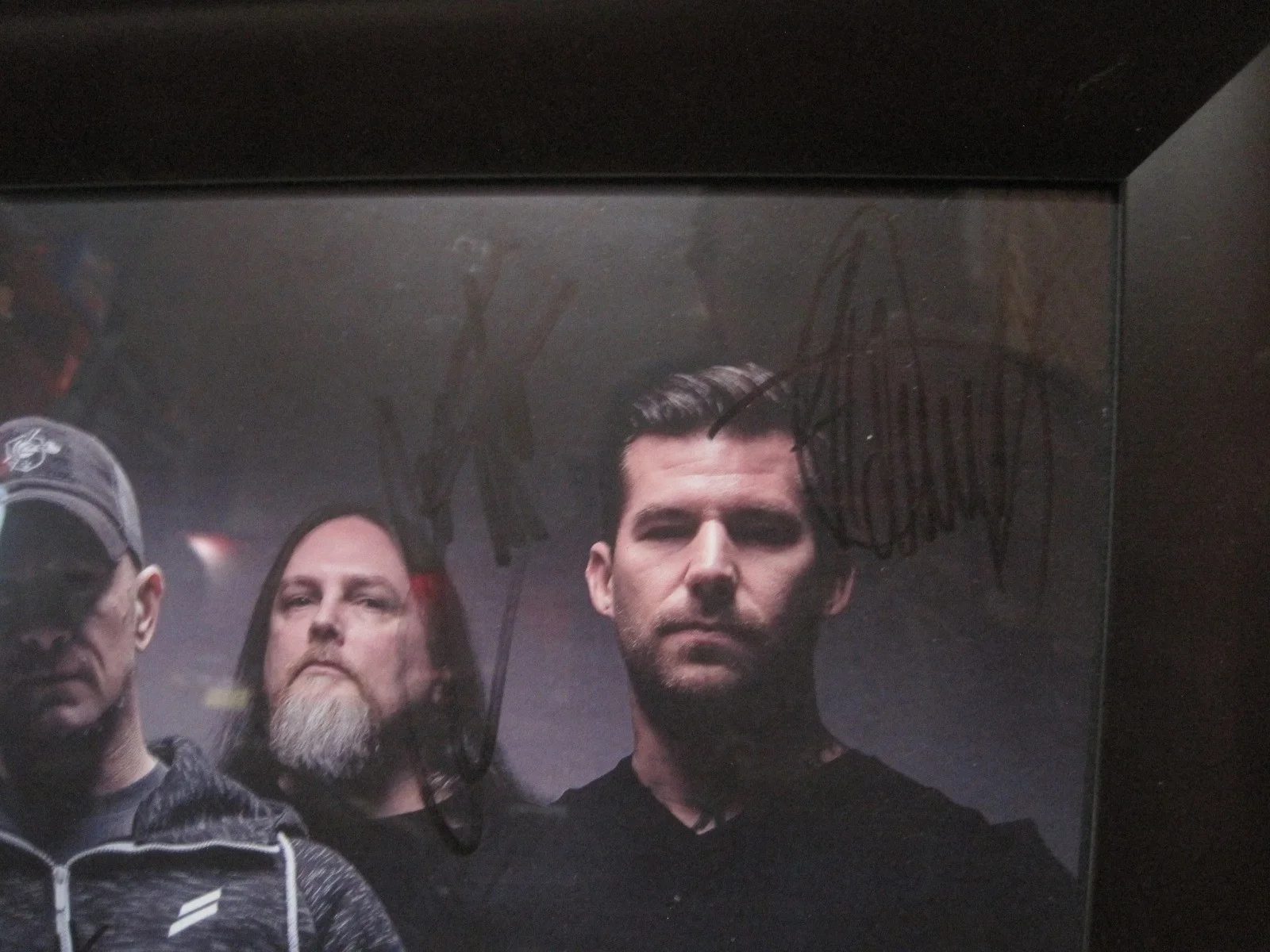 All That Remains Full Band SIGNED FRAMED Poster, VIP M&G Pass & 2019 Ticket Stub, изображение 2