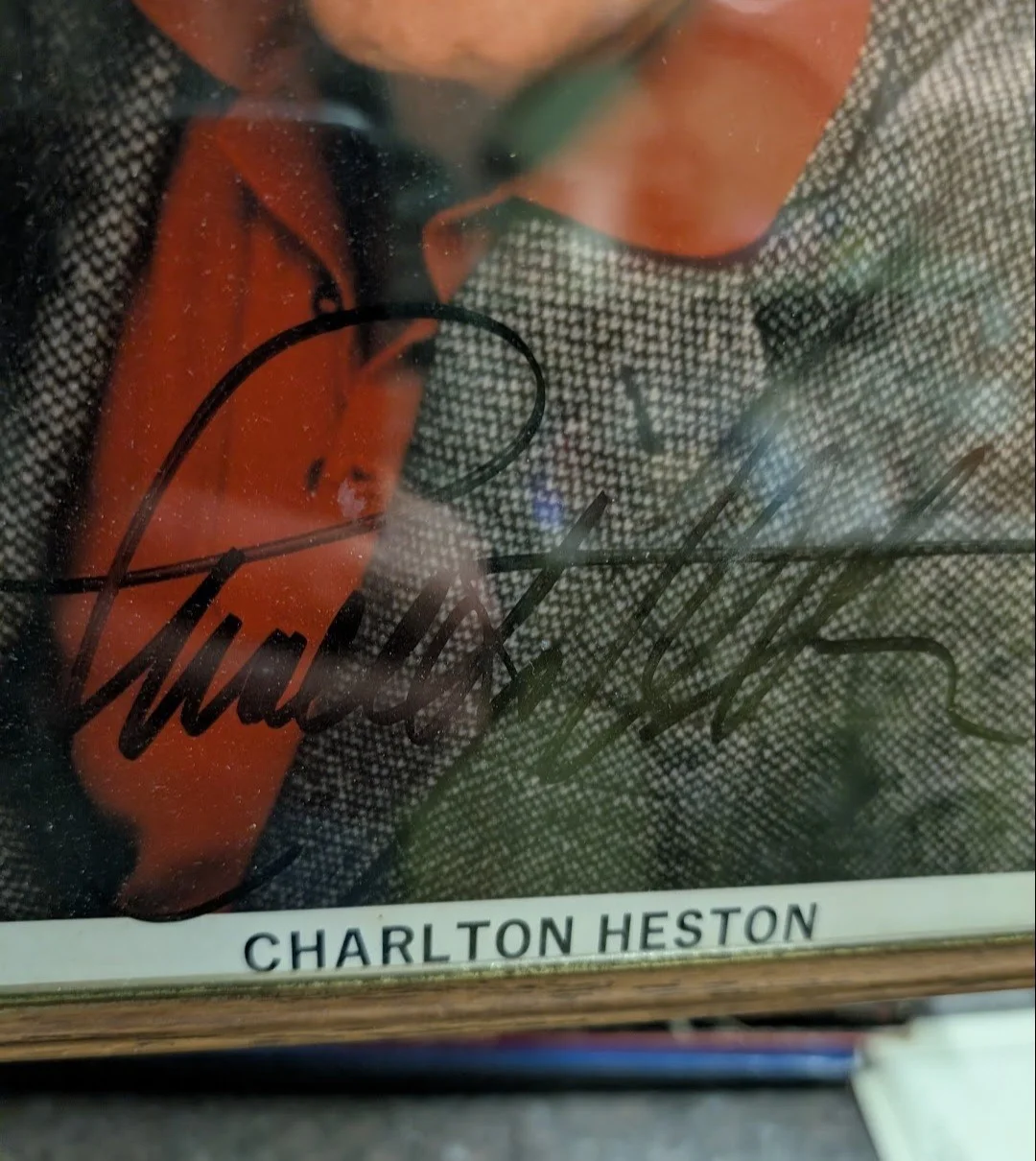 charlton heston — Charlton Heston Framed Signed 8"x10" Photo, image 2