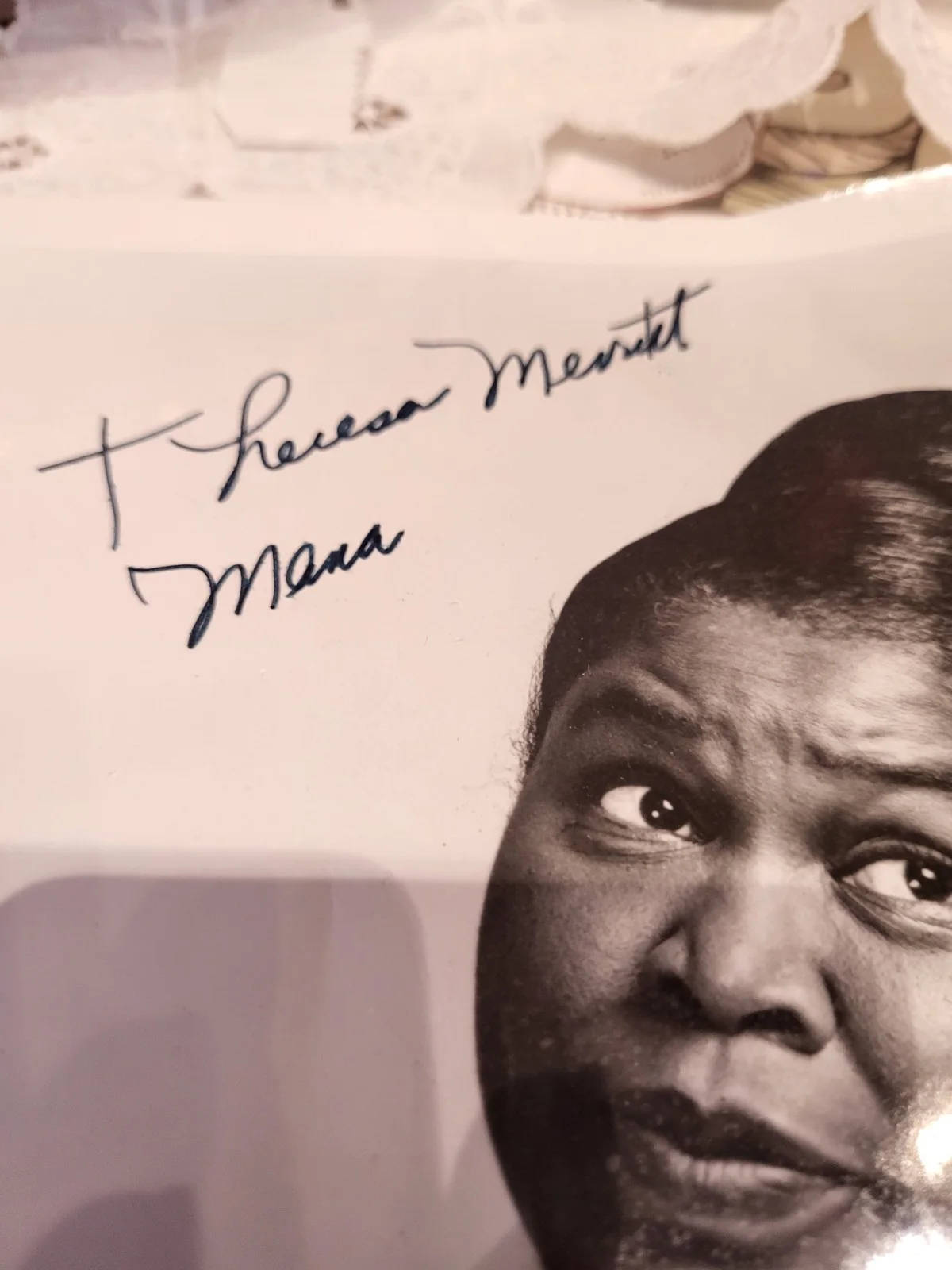 8x10 Theresa Merritt "Mama" Autographed Picture, Warped Edges, Water Spots, изображение 3