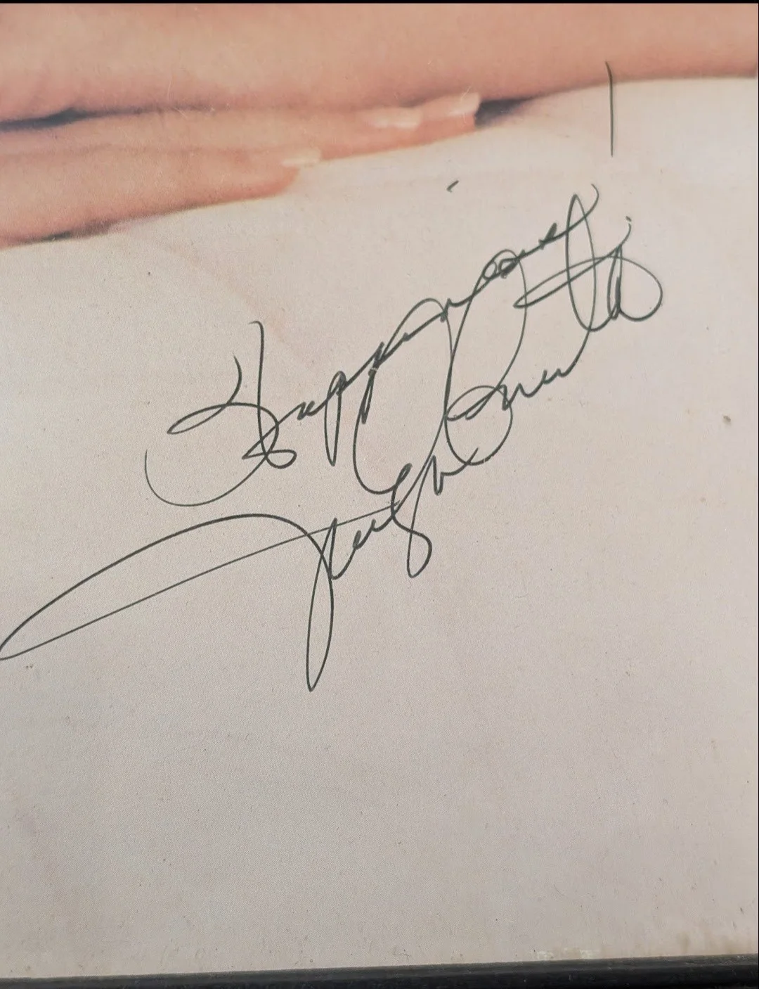 jaclyn smith — Framed Autographed 8"x10" Photo Jaclyn Smith Charlie's Angels, изображение 2