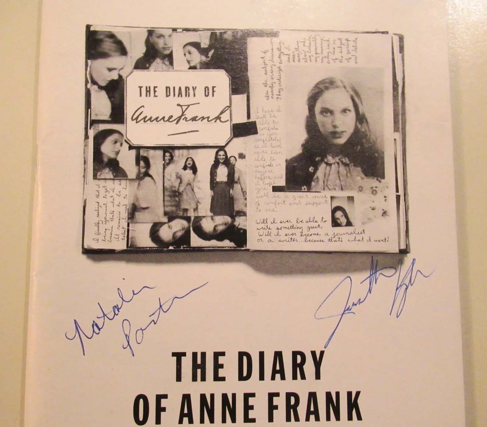 NATALIE PORTMAN, JONATHAN KAPLAN — NATALIE PORTMAN SIGNED IN PERSON PLAYBILL DIARY OF ANNE FRANK WITH ONE OTHER, изображение 2