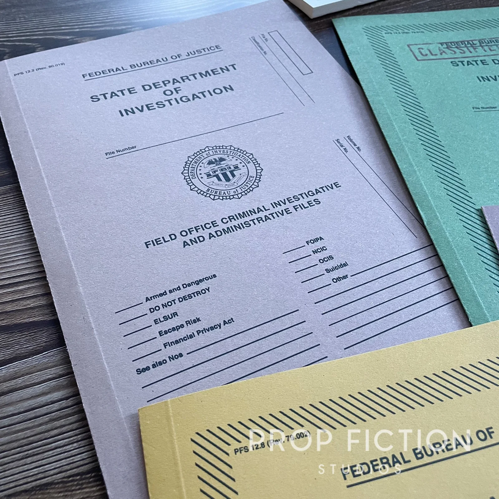 Movie Prop Special Investigation Files / 4 x Vintage Agent Cosplay Folder Set, image 2