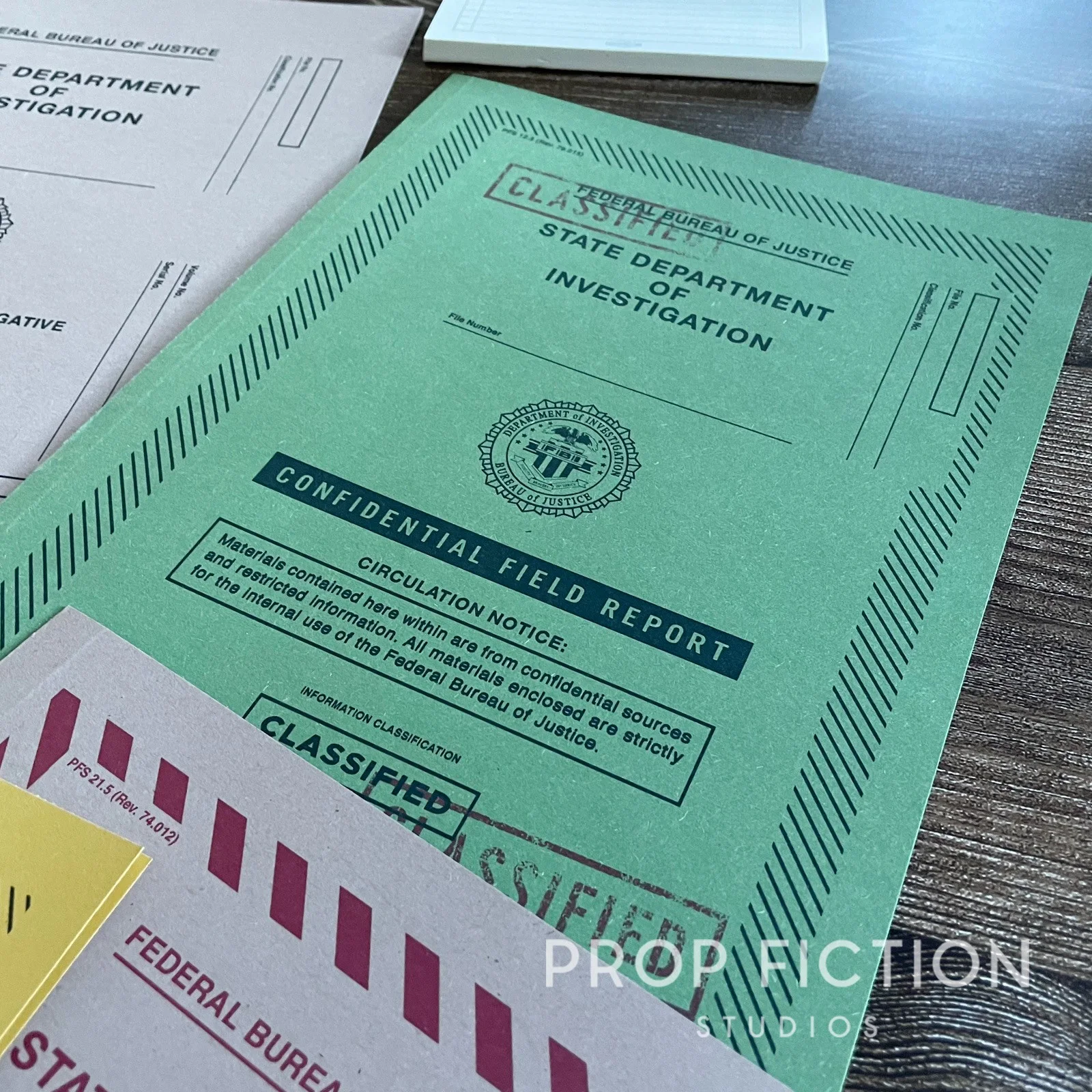 Movie Prop Special Investigation Files / 4 x Vintage Agent Cosplay Folder Set, image 3