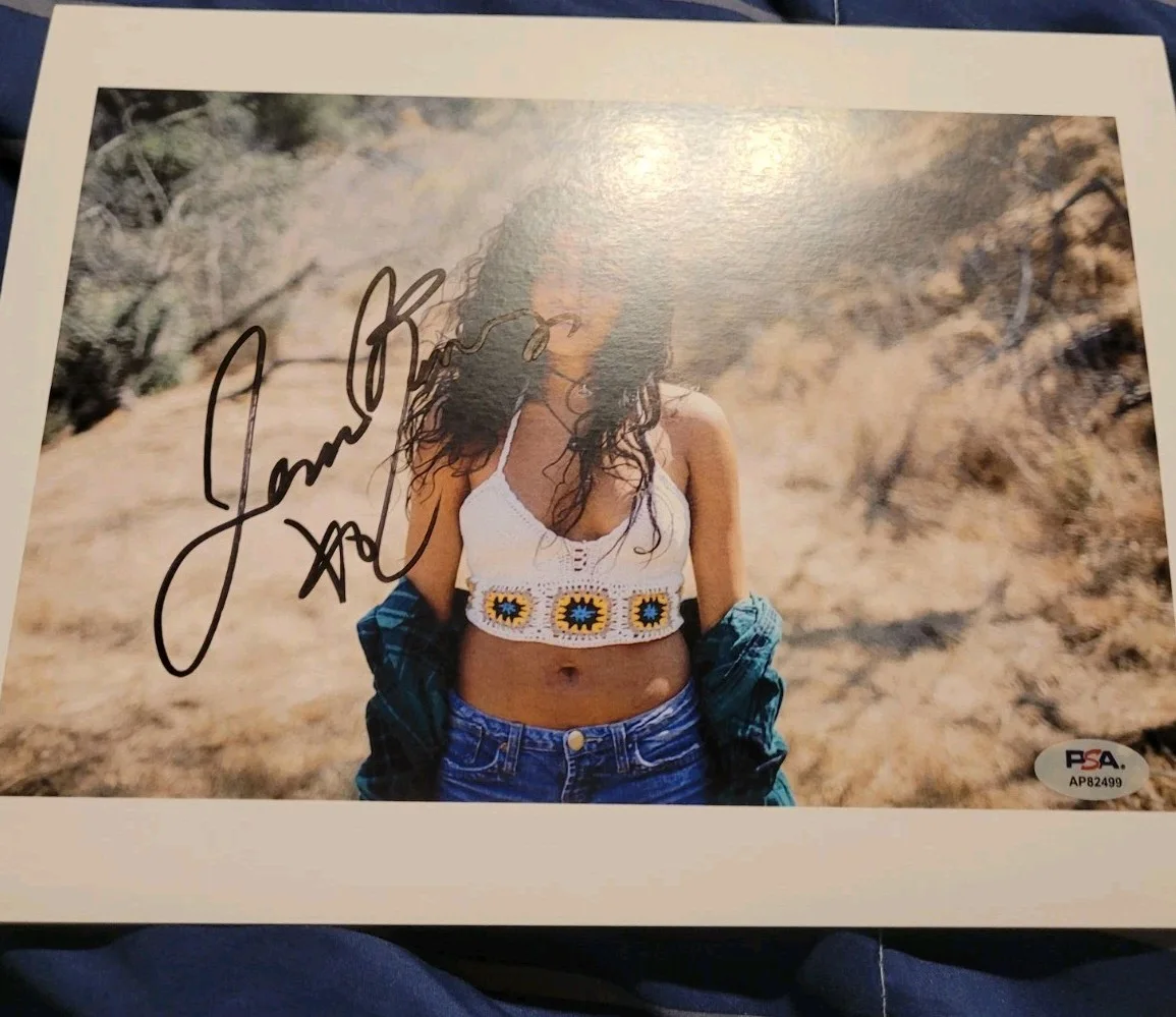 Jessie Reyez Signed autograph 8x10 PSA COA Full Signature Eminem, изображение 2