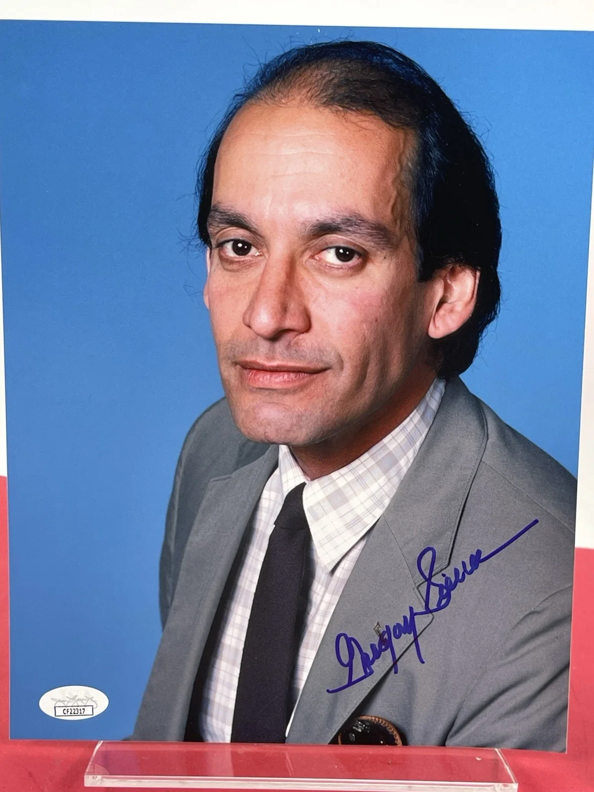 Gregory Sierra — Barney Miller Gregory Sierra (RIP 2021) Hand Signed 8x10 JSA Certified (#5), изображение 2