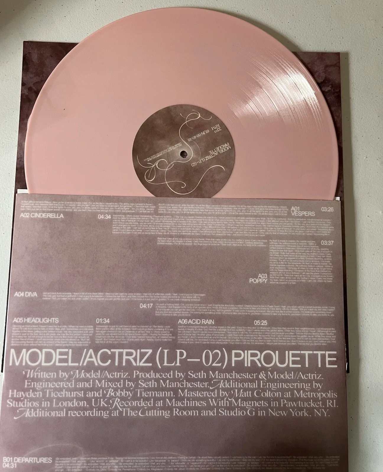 SIGNED Model / Actriz – Pirouette Ballet Pink Vinyl Record LP AUTOGRAPHED, image 5