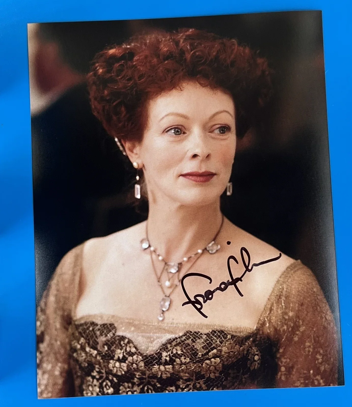 FRANCES FISHER — FRANCES FISHER "TITANIC" IN PERSON SIGNED 8X10 COLOR PHOTO 1 COA