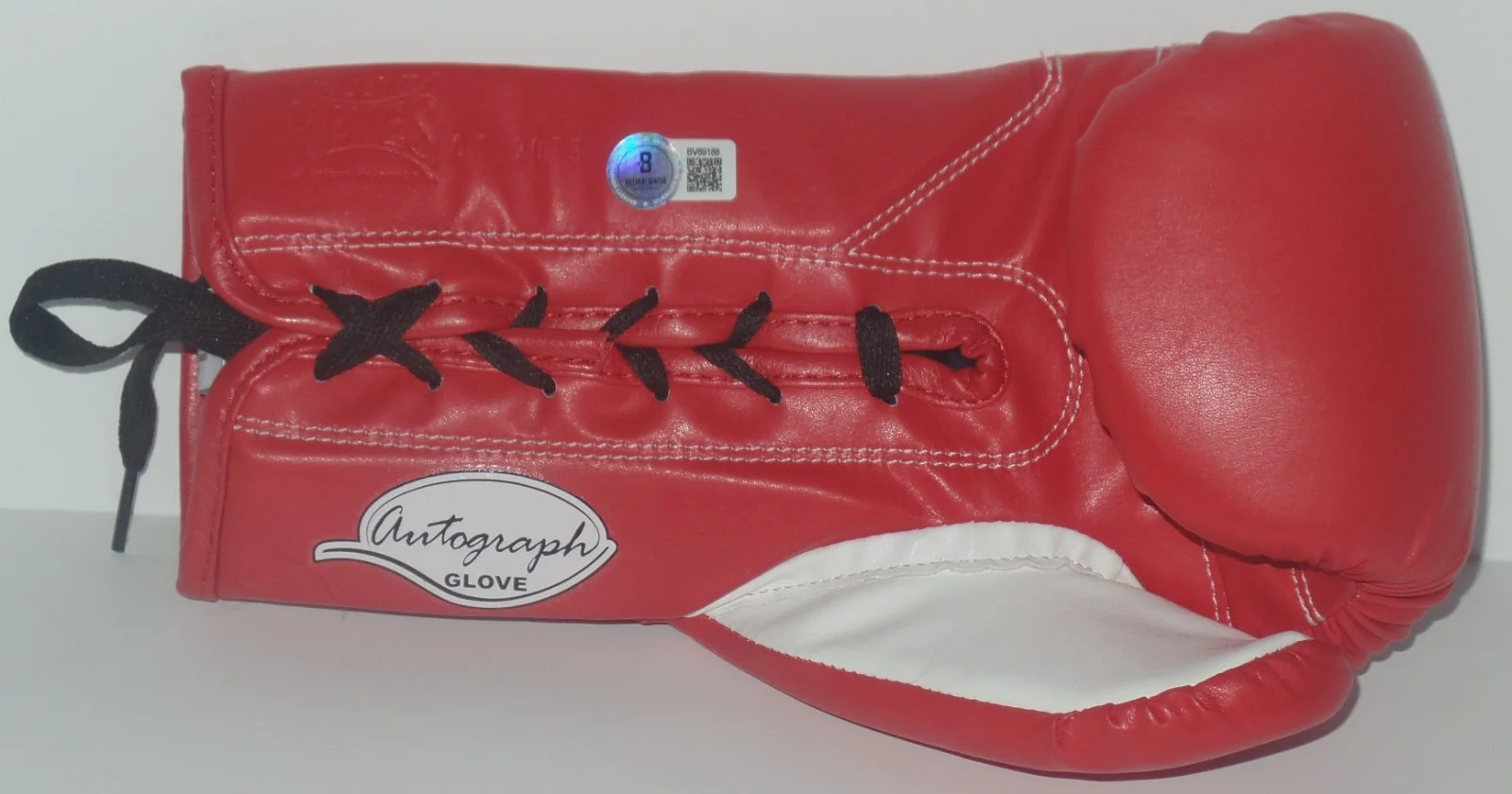 Dolph Lundgren — DOLPH LUNDGREN DRAGO SIGNED AUTO'D CLETO REYES BOXING GLOVE BAS COA ROCKY IV, изображение 2
