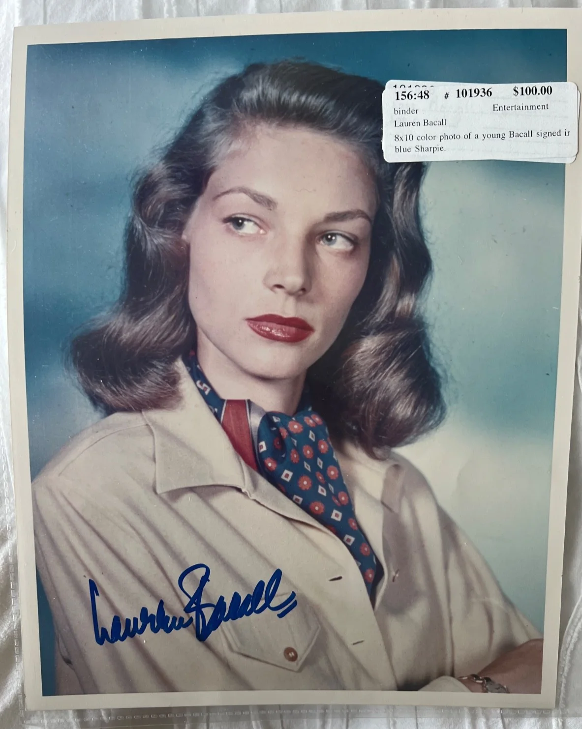 LAUREN BACALL — LAUREN BACALL, Color Autographed 8x10 Photo w/ Certified Letter of Authenticity, изображение 2